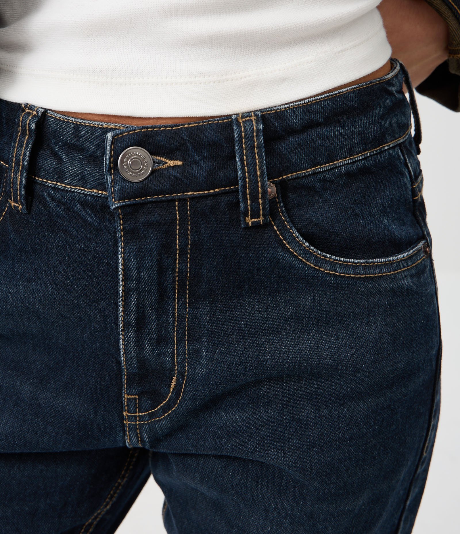 Calça Reta em Jeans Premium com Cintura Média Azul Escuro 3