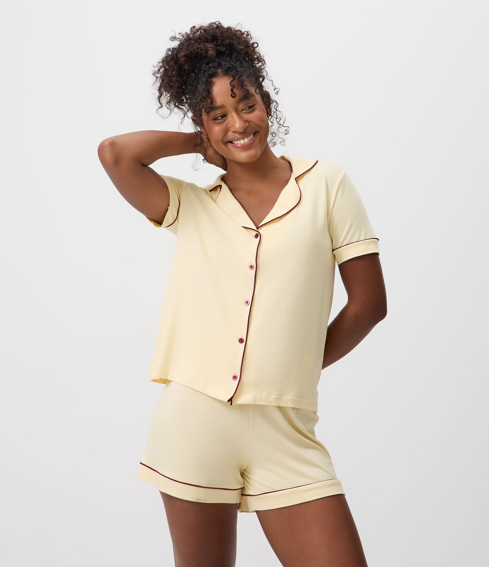 Pijama Americano Curto em Viscolycra com Viés Contrastante Amarelo 1