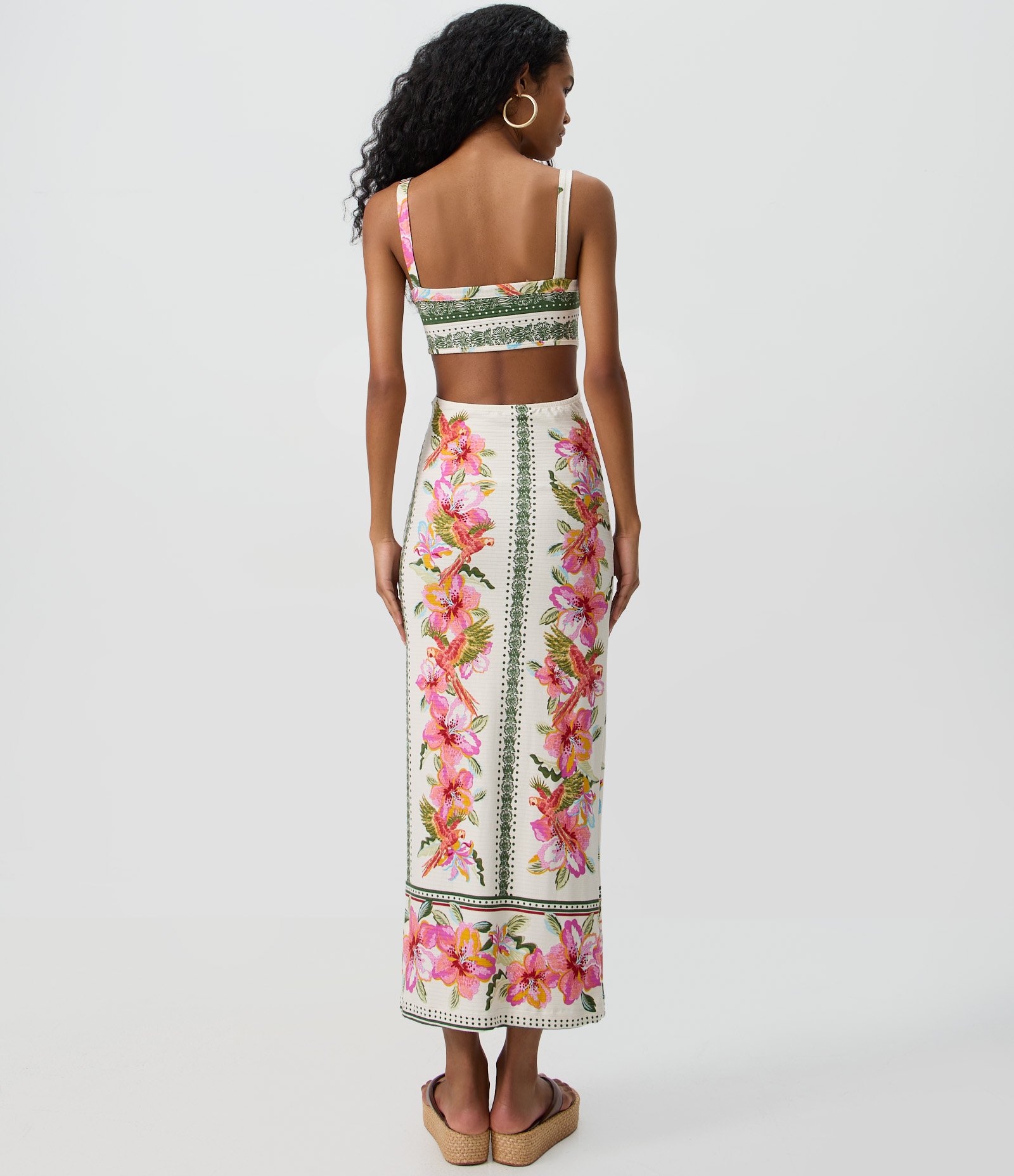Vestido Longo com Estampa Floral e Abertura nas Costas Branco 4