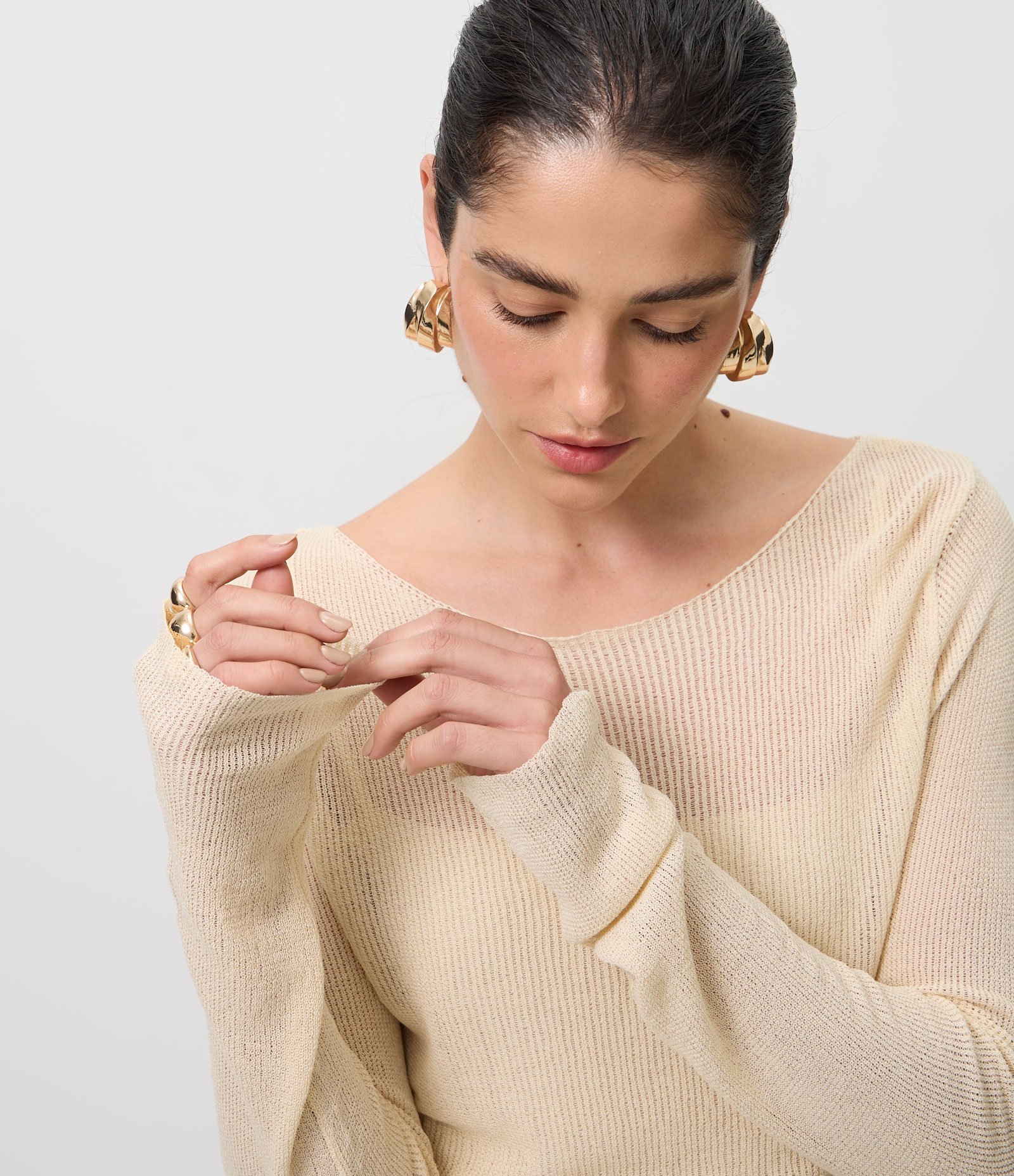 Blusa em Tricô Transparente com Top Interno Bege 3