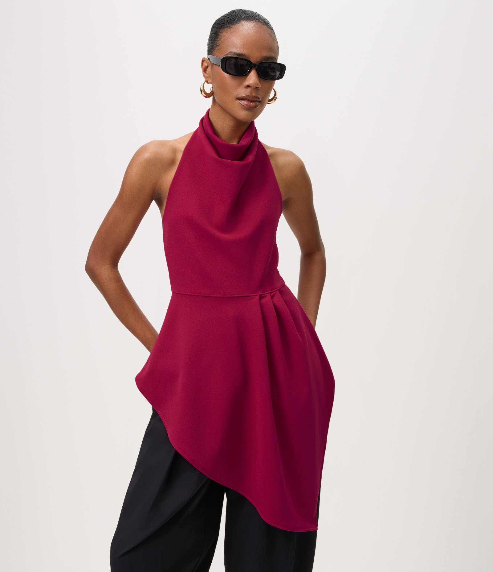 Blusa Frente Única com Gola Degagê e Barra Assimétrica Vermelho 1