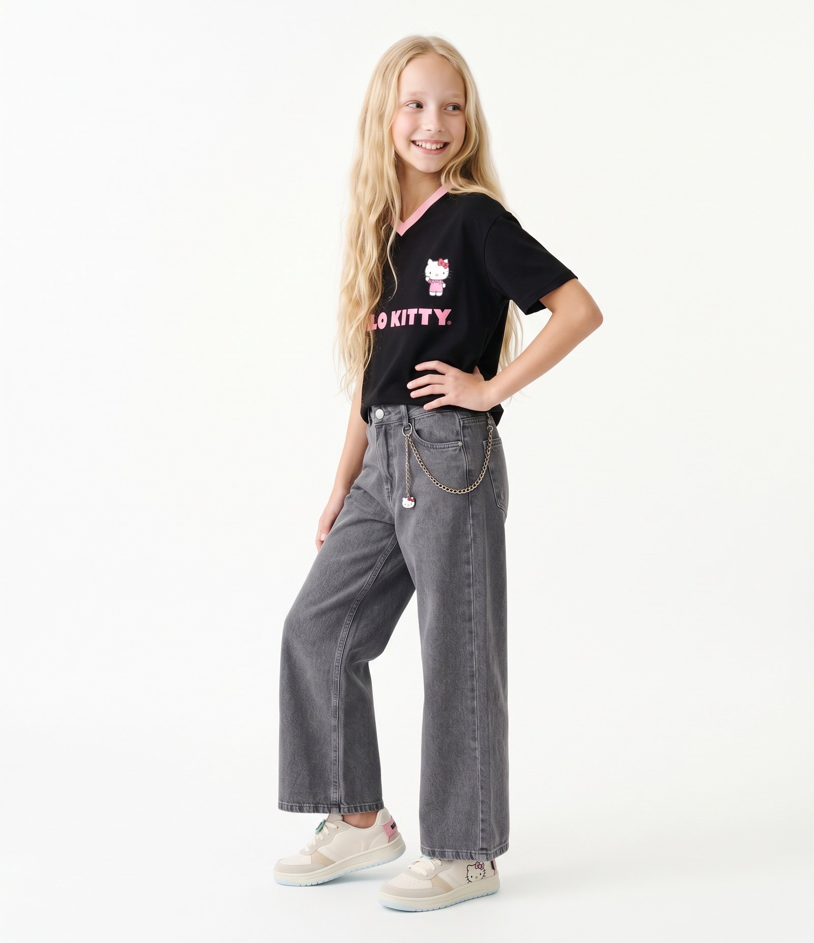 Camiseta Infantil em Algodão Hello Kitty Estampa Frente e Costas - Tam 5 a 16 Anos Preto 2