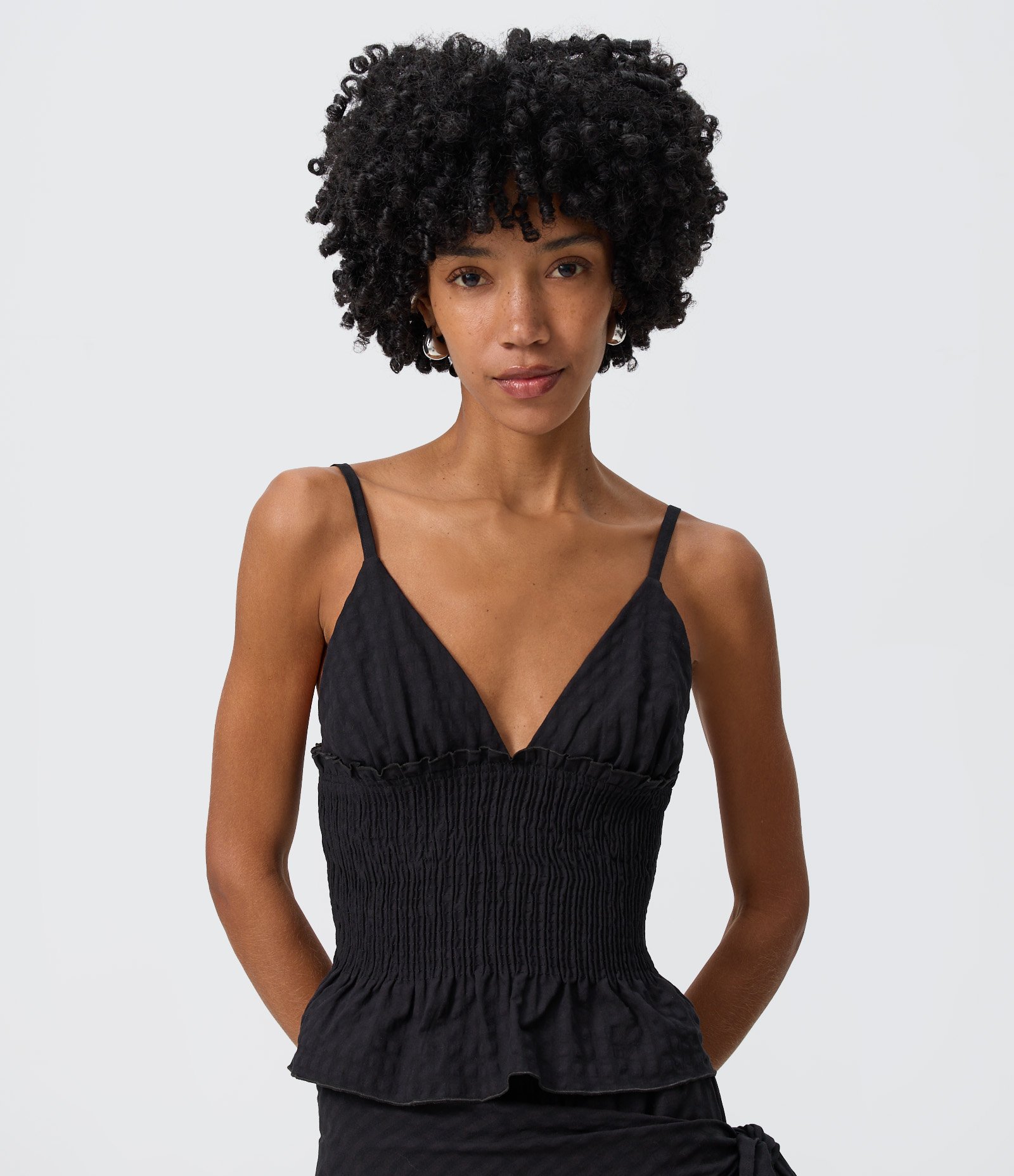 Blusa Peplum de Alcinha em Anarruga Xadrez com Franzido Preto 1
