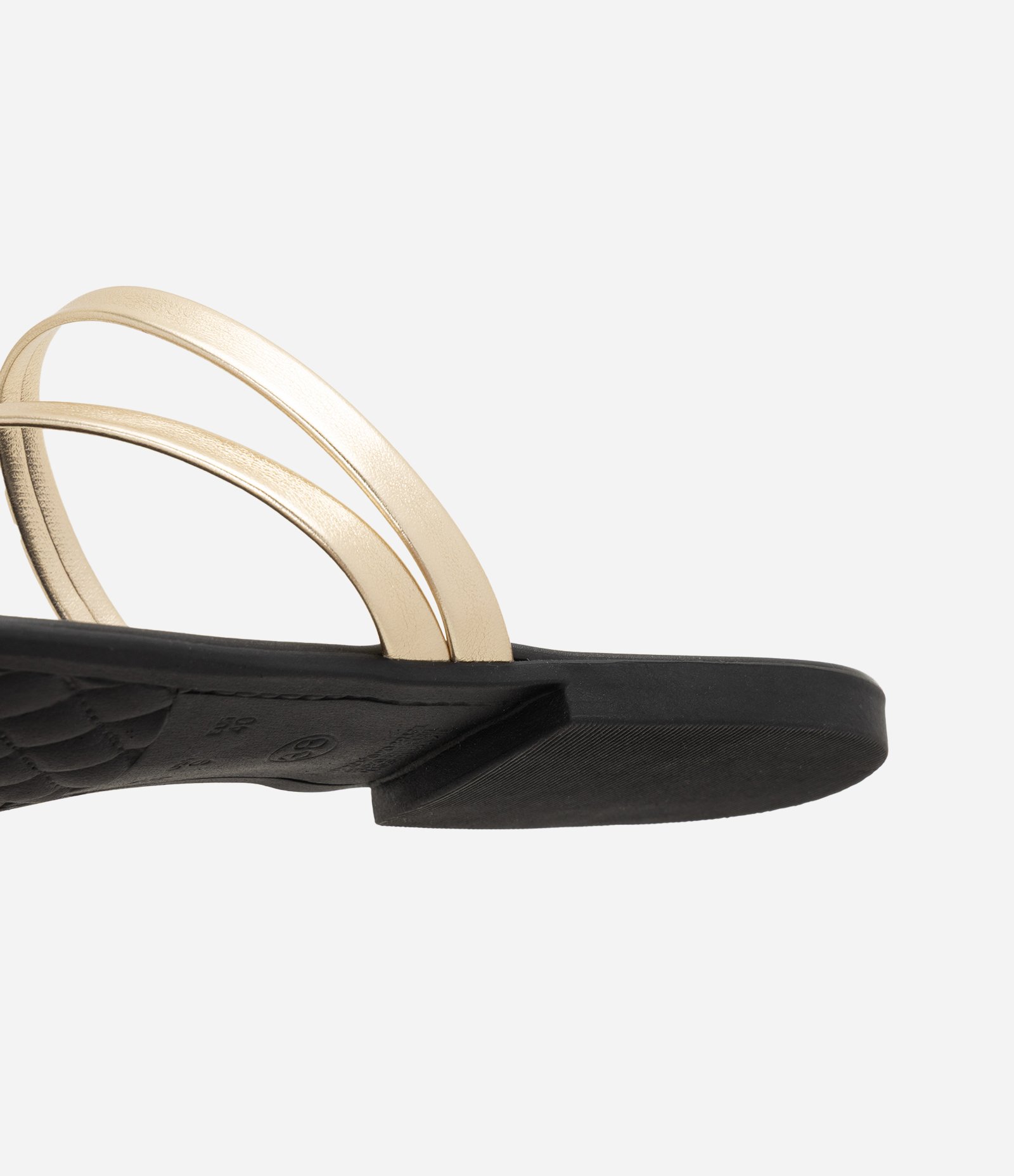 Rasteira Mule em PU com Dedeira Bold Dourado 6