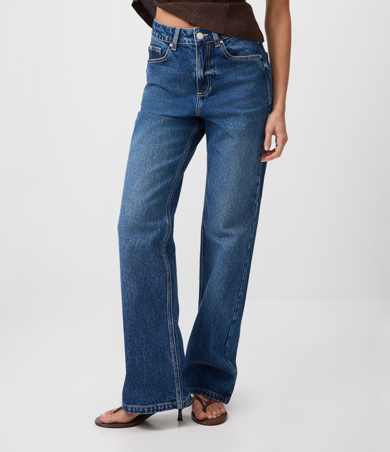 Calça Reta Comfort em Jeans Premium com Cintura Alta Azul Médio 2
