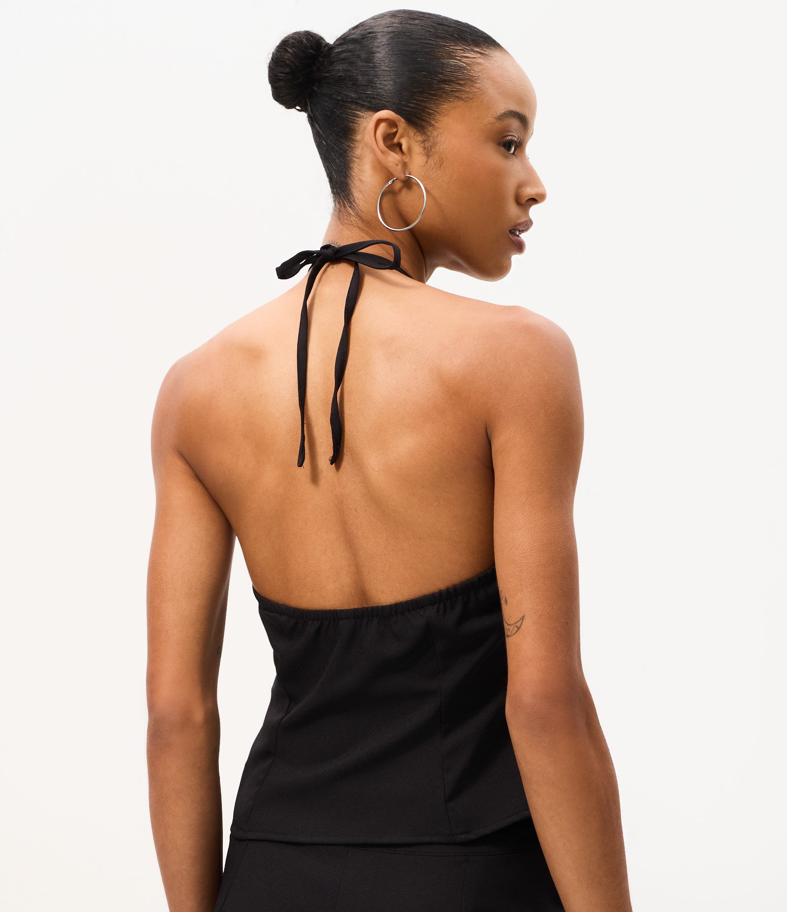 Blusa Frente Única em Crepe com Fechamento Oriental Preto 4