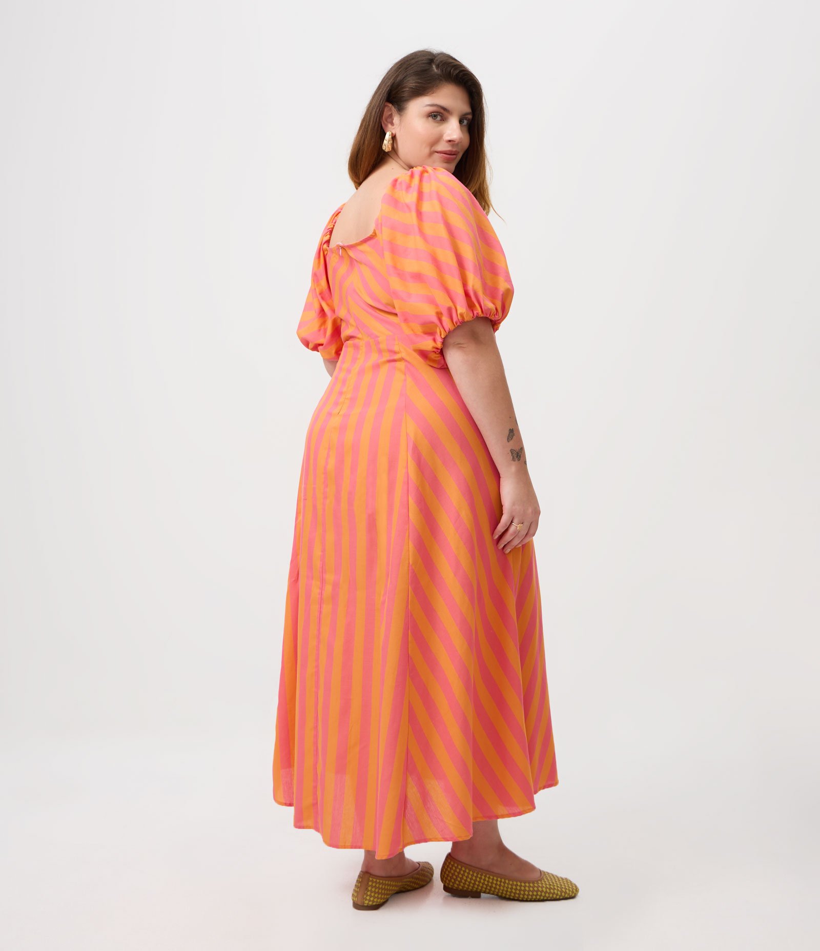 Vestido Midi em Algodão Listrado Bicolor e Transpassado Curve & Plus Size Laranja 4