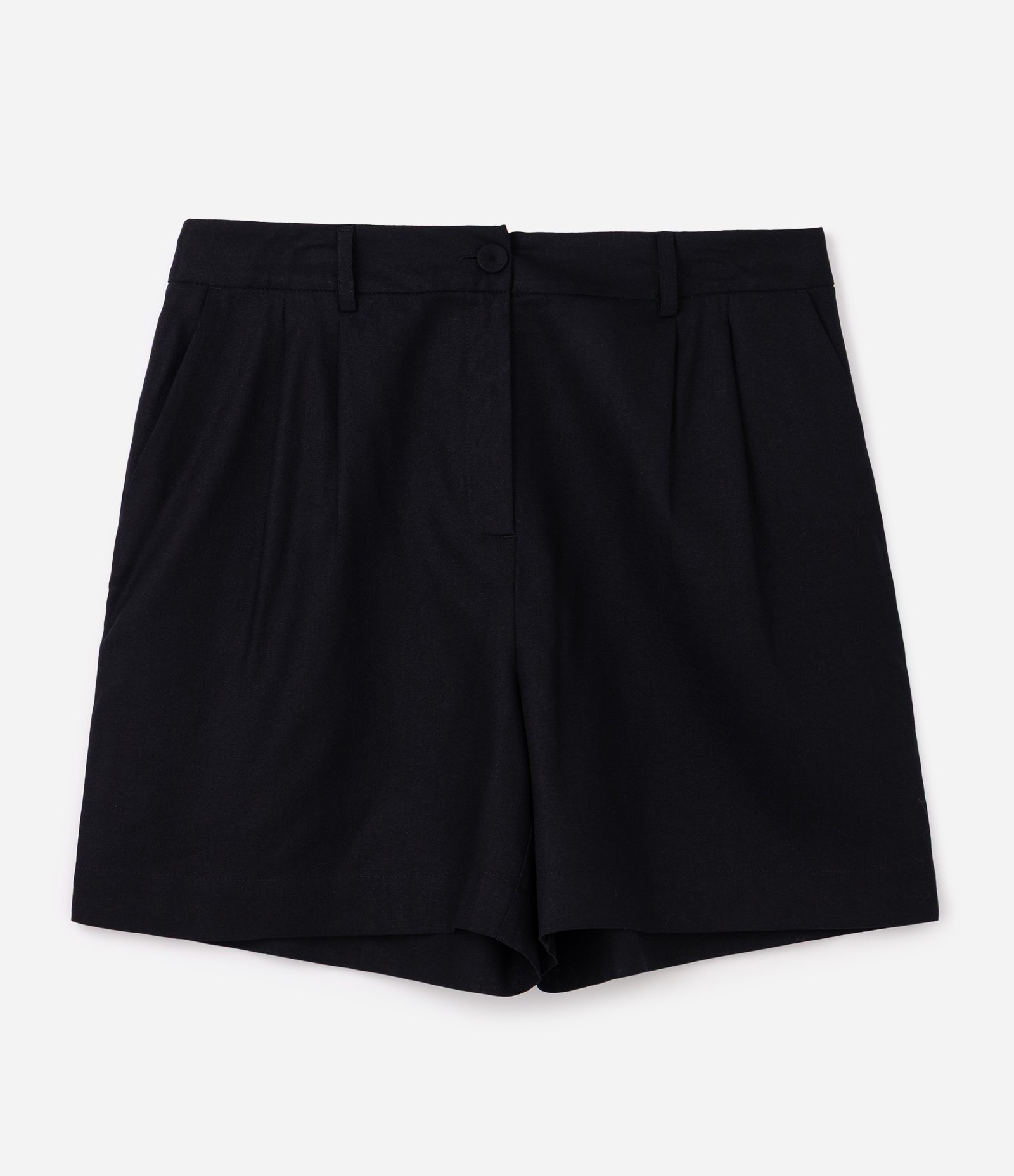 Bermuda em Viscolinho com Bolsos e Pregas Curve & Plus Size Preto 1