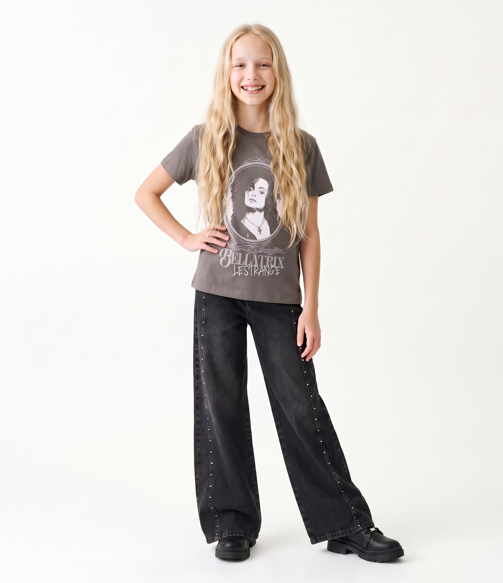 Camiseta Infantil em Algodão Harry Potter Estampa Bellatrix - Tam 6 a 16 Anos Cinza 1