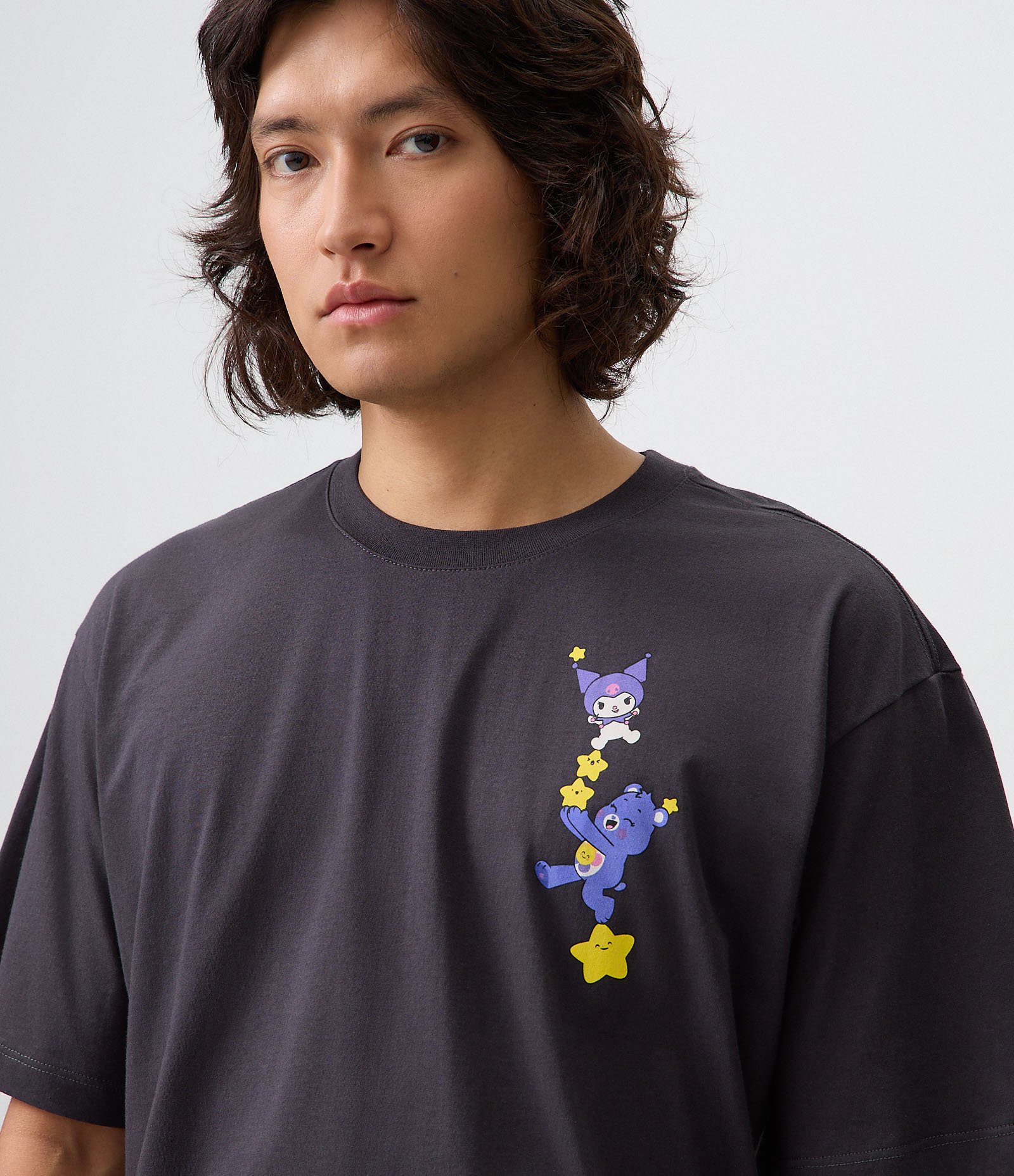 Camiseta Boxy em Algodão Collab Ursinhos Carinhosos e Hello Kitty Cinza 4