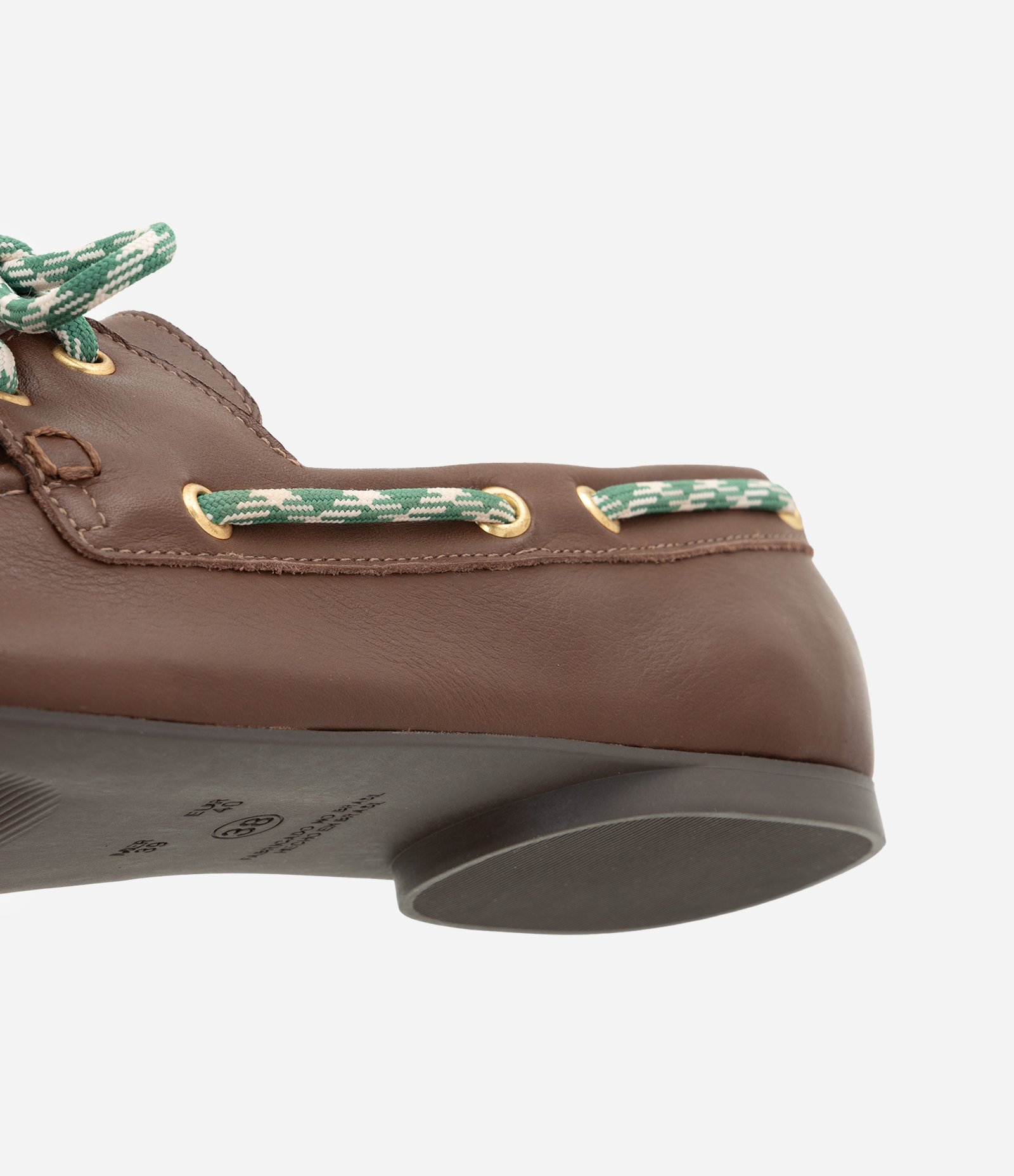 Mocassim Dockside em Couro com Atacador Contrastante Marrom 4