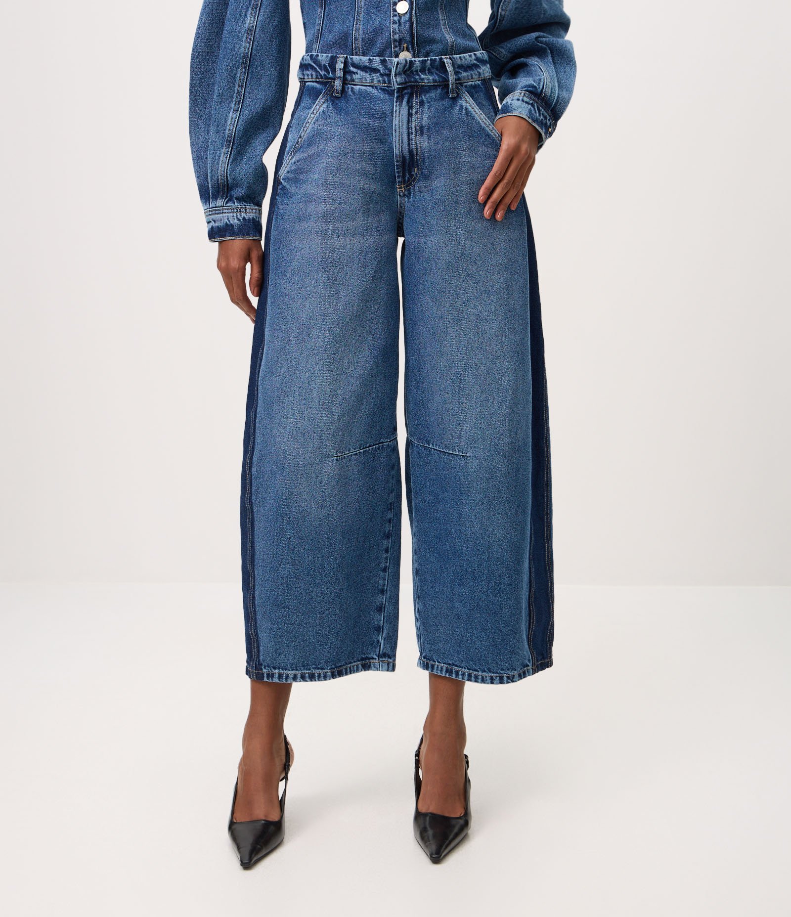 Calça Barrel Jeans com Recortes Laterais e Cintura Alta Azul 3