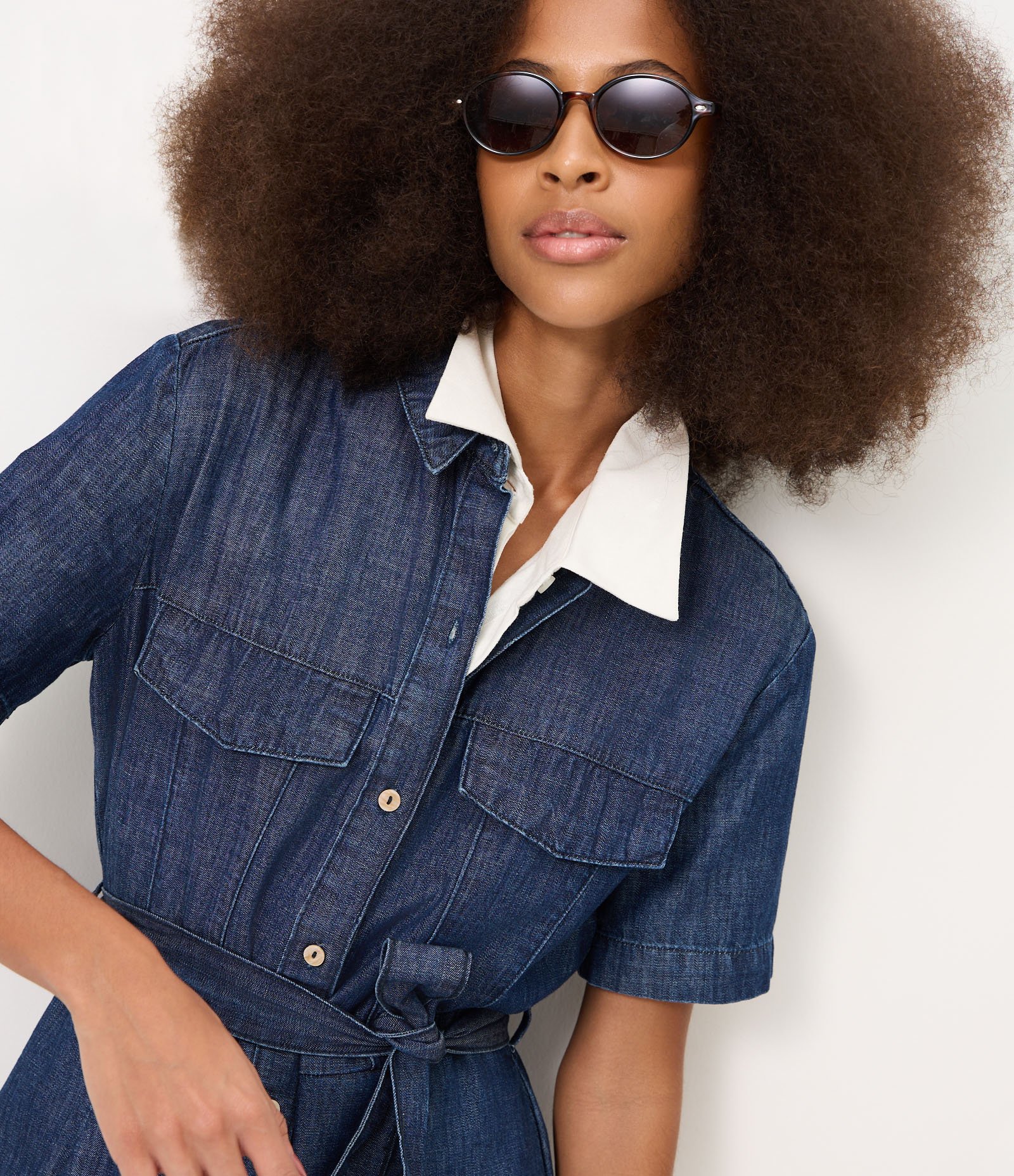 Vestido New Midi em Jeans com Faixa para Amarração Azul 2