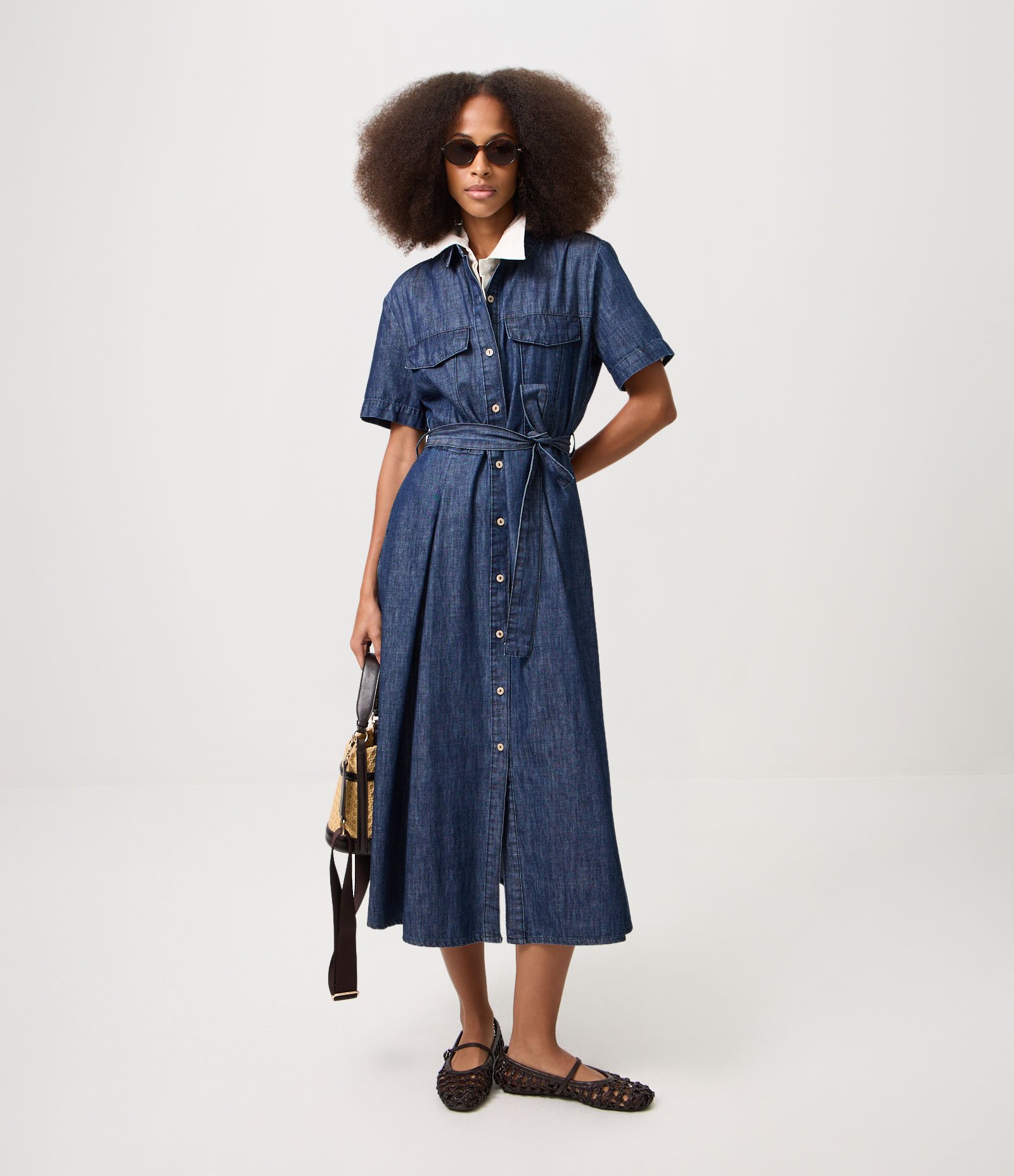 Vestido New Midi em Jeans com Faixa para Amarração Azul 3