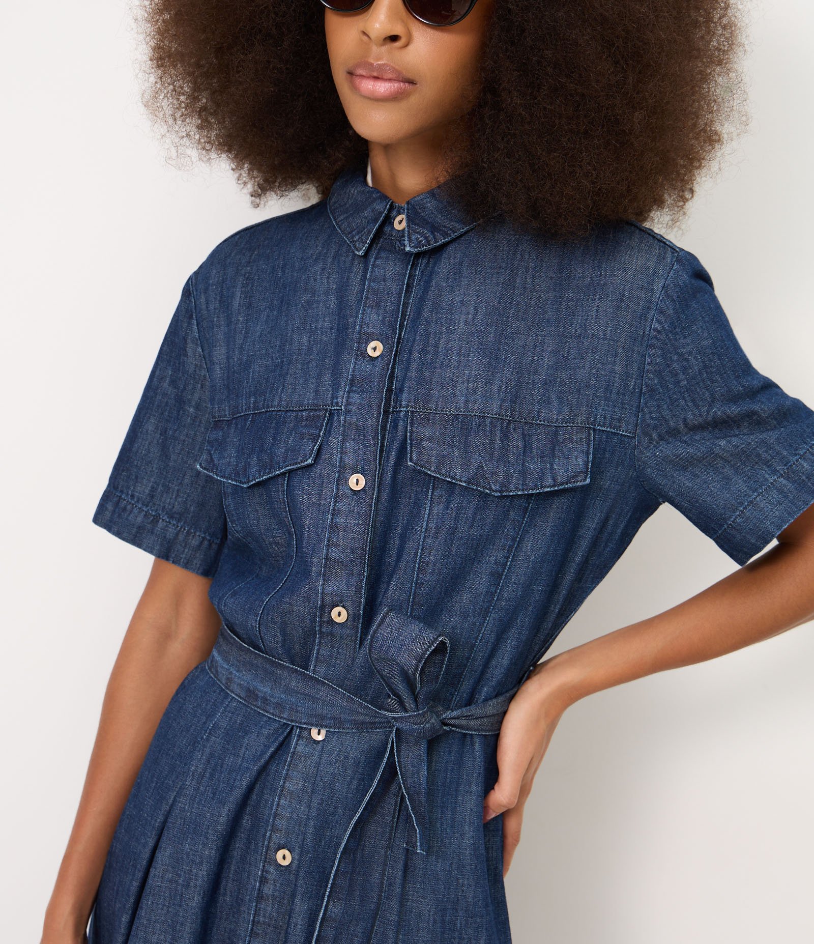 Vestido New Midi em Jeans com Faixa para Amarração Azul 4