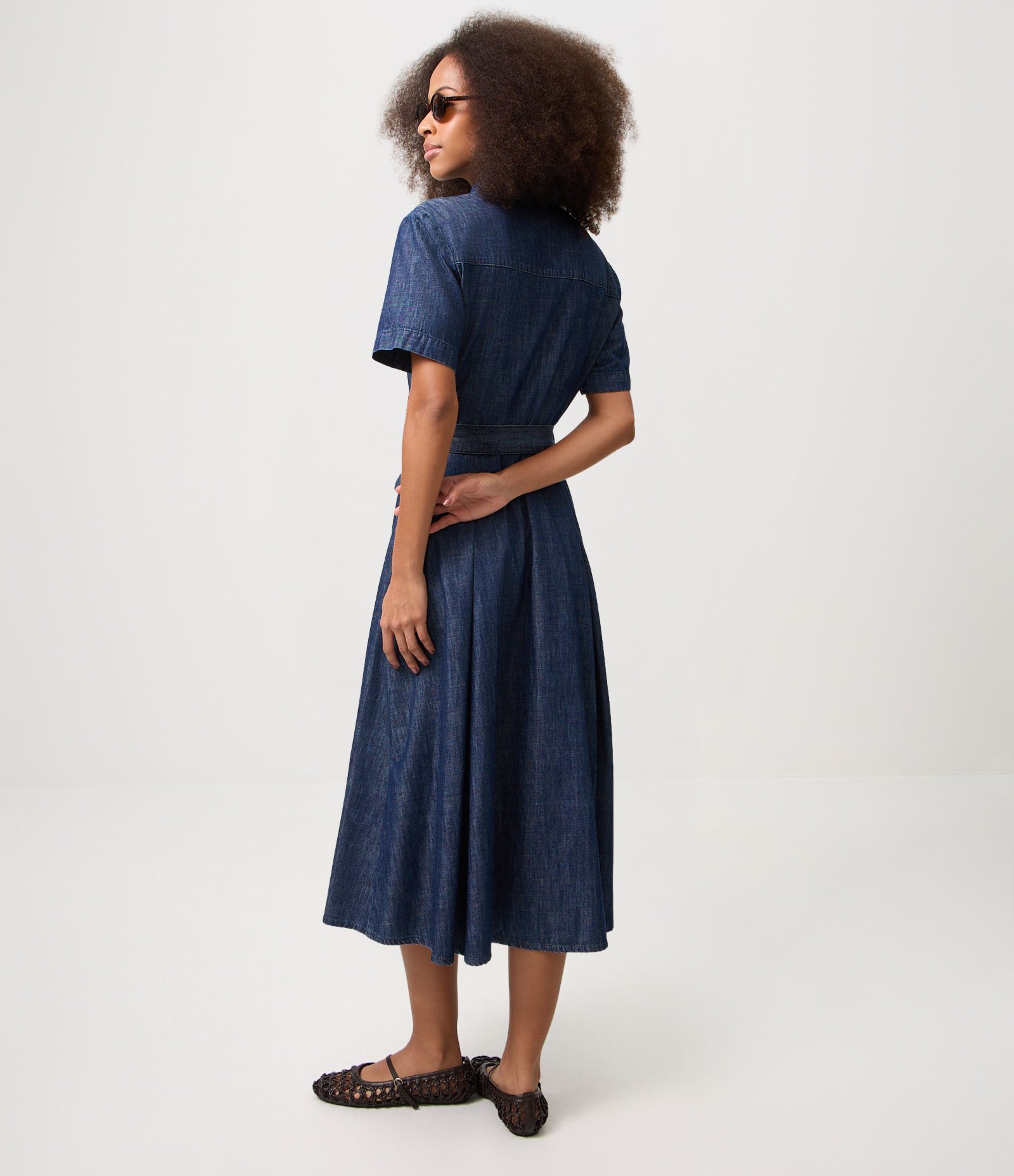 Vestido New Midi em Jeans com Faixa para Amarração Azul 5