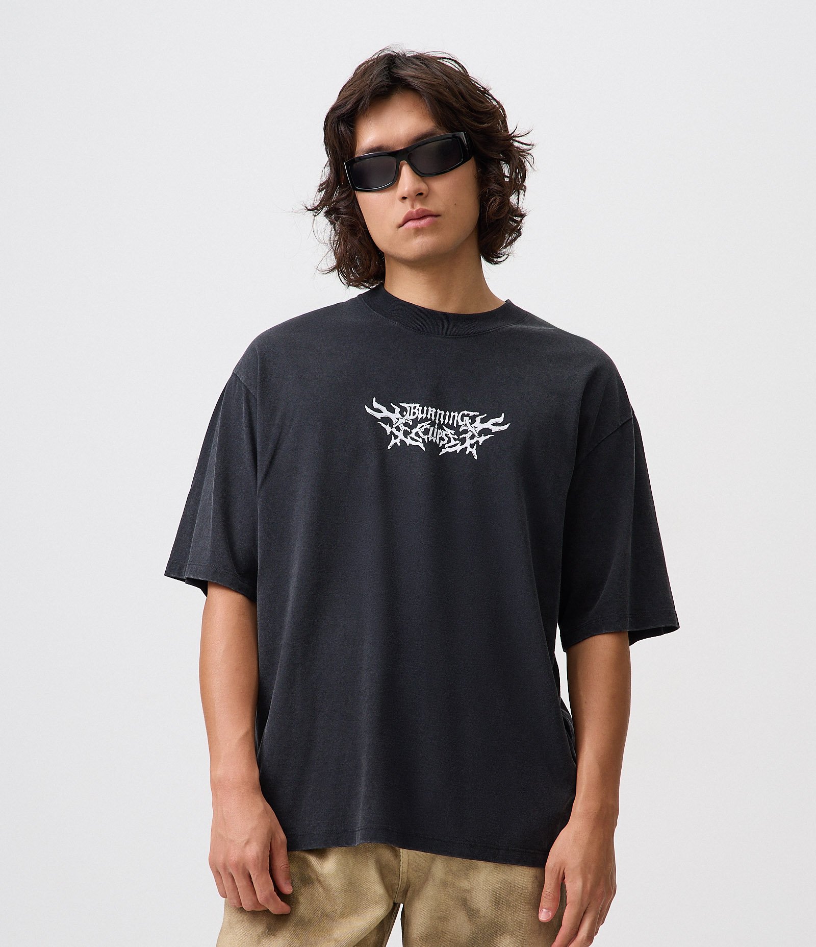 Camiseta Boxy em Algodão Estampa Burning Eclipse Preto 4