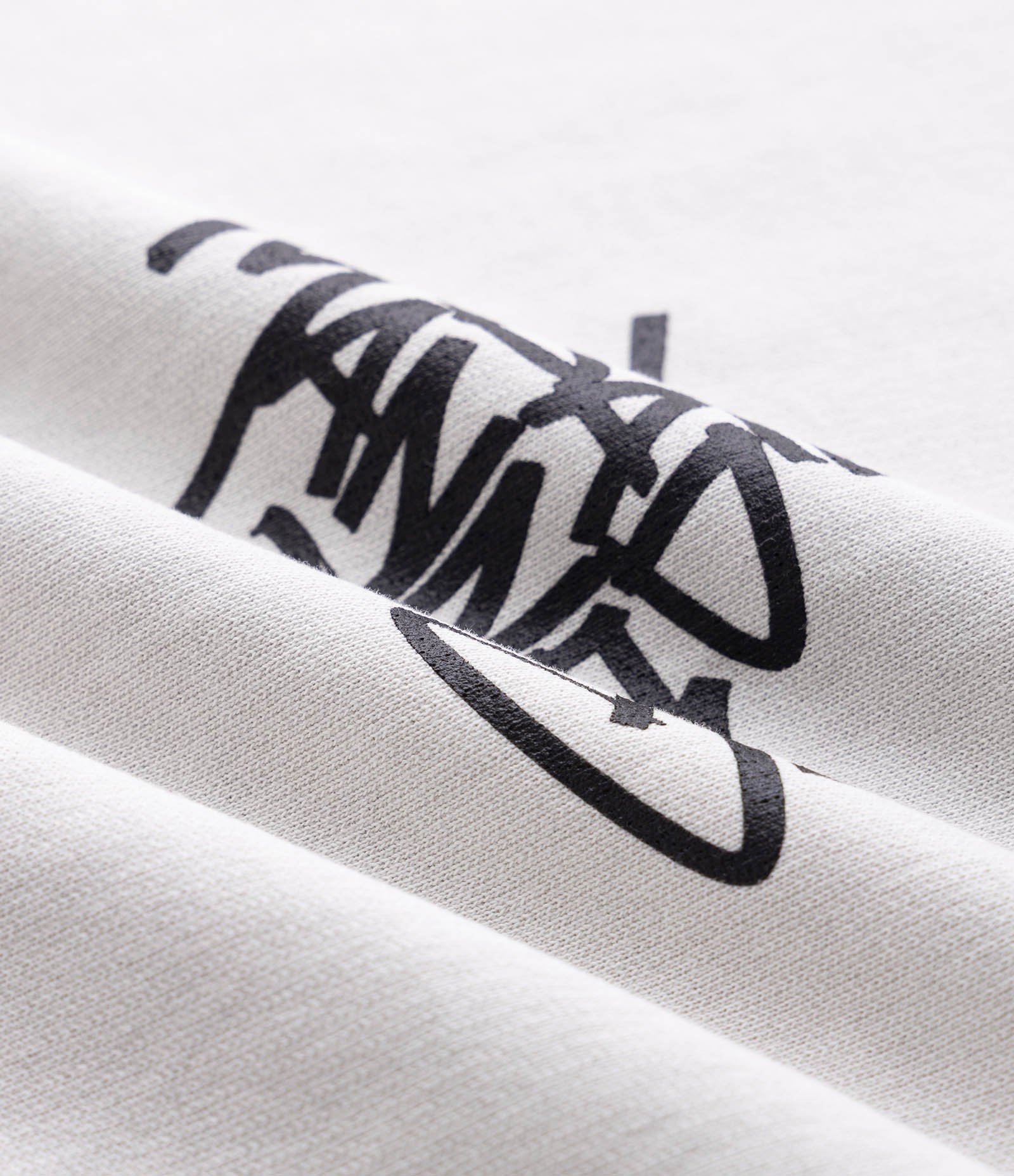 Regata Boxy em Moletinho com Lettering Bad Manners Cinza 3