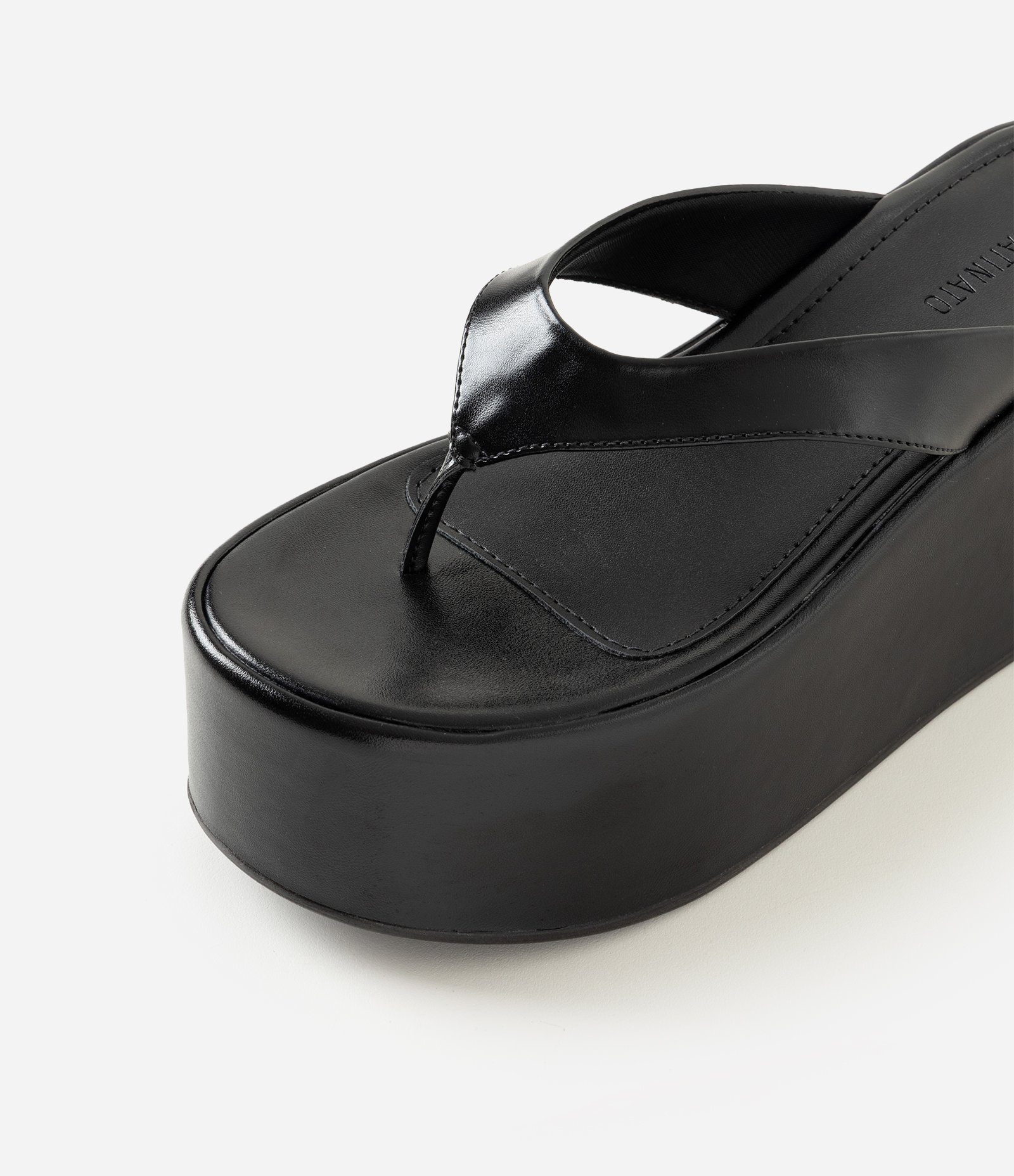 Sandália de Dedo Plataforma em PU Preto 5
