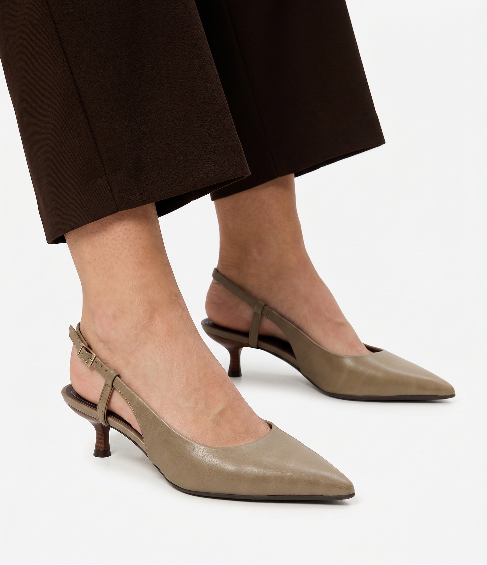 Sapato Slingback em PU com Salto Kitten Heel Verde 2