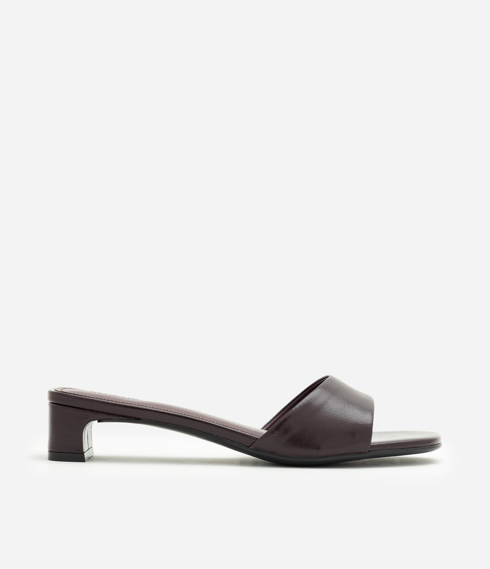 Sandália Mule em Couro com Salto Kitten Heel Vinho 1
