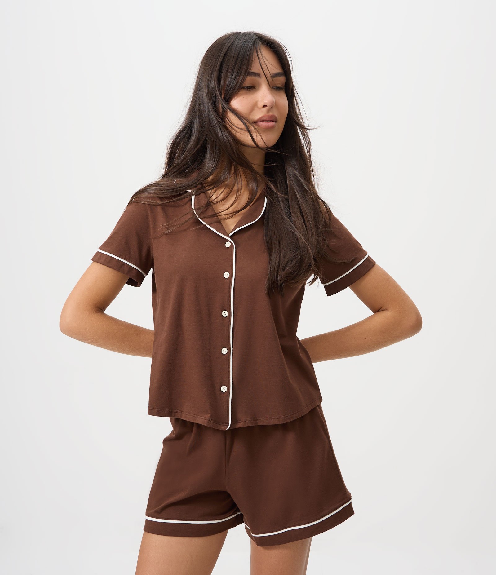 Pijama Curto Americano em Algodão com Viés Contrastante Marrom 1