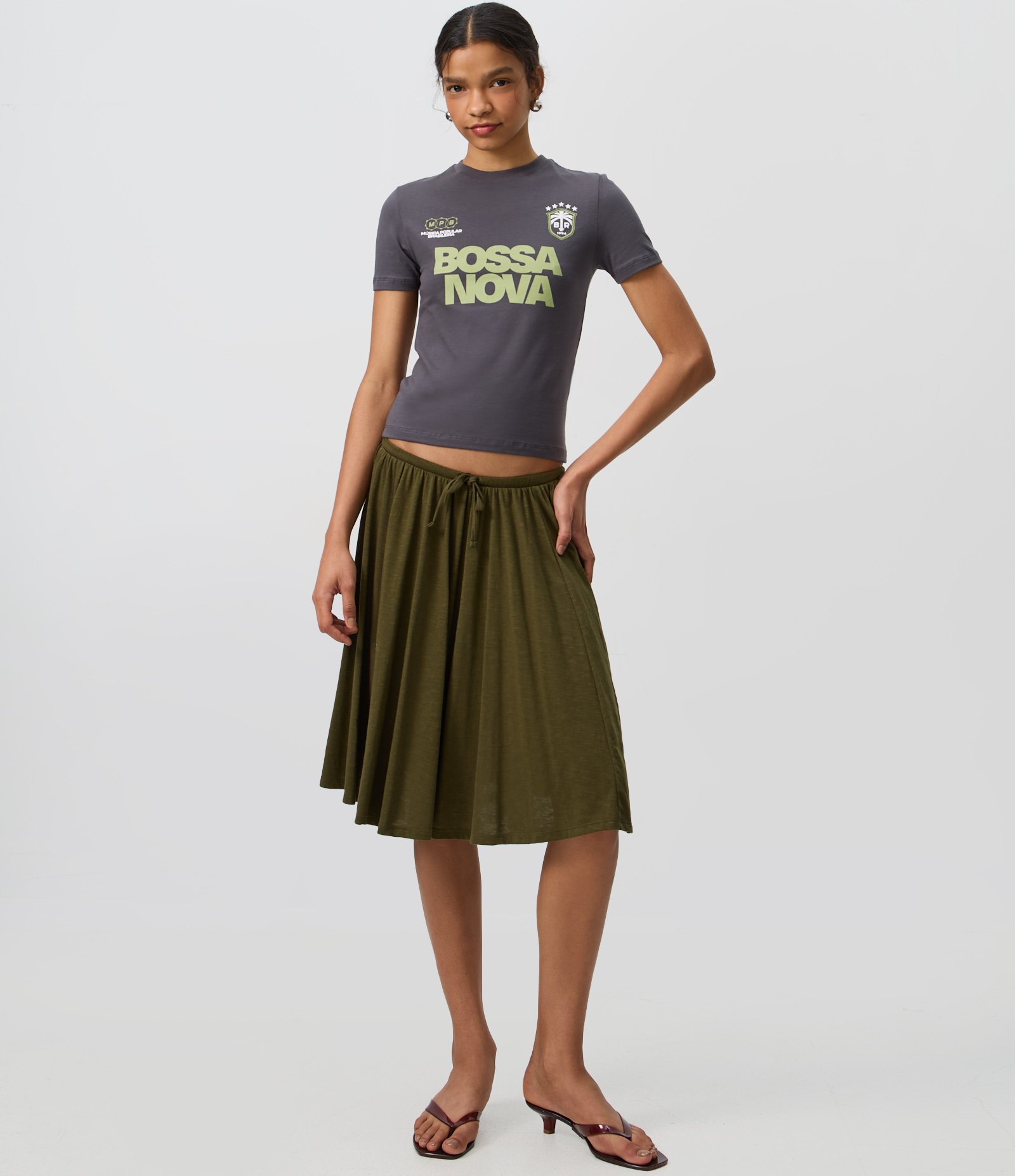 Camiseta em Algodão com Estampa College Bossa Nova Cinza Chumbo 2