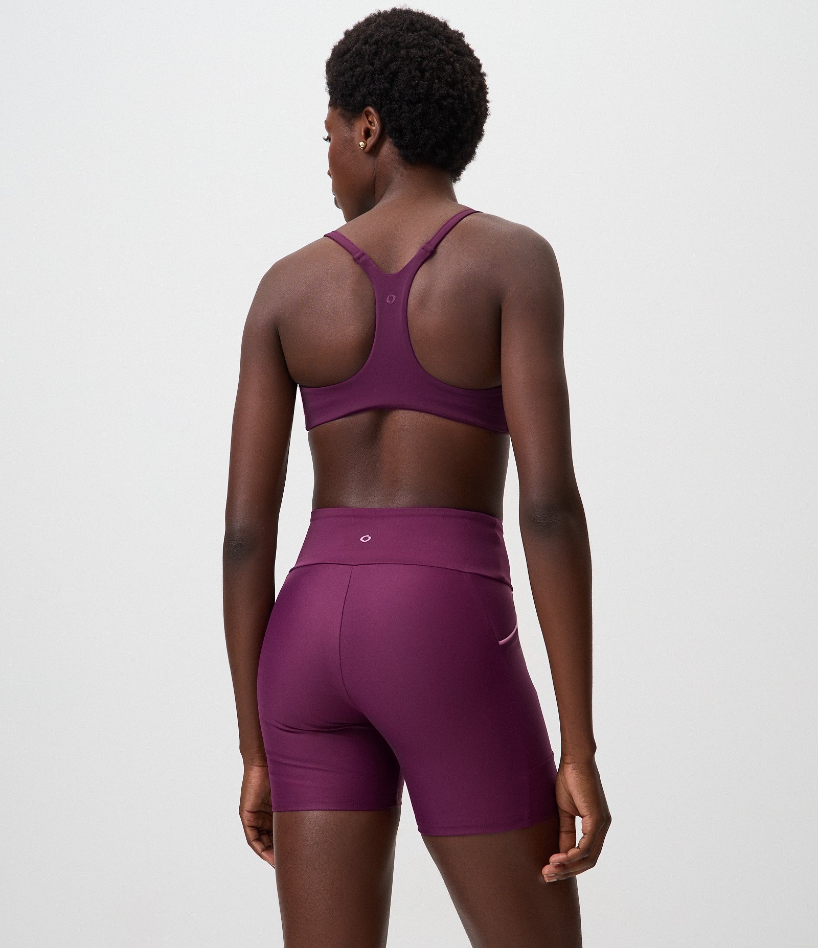 Bermuda Feminina Esportiva em Microfibra com Bolso e Friso Contrastante Roxo 3