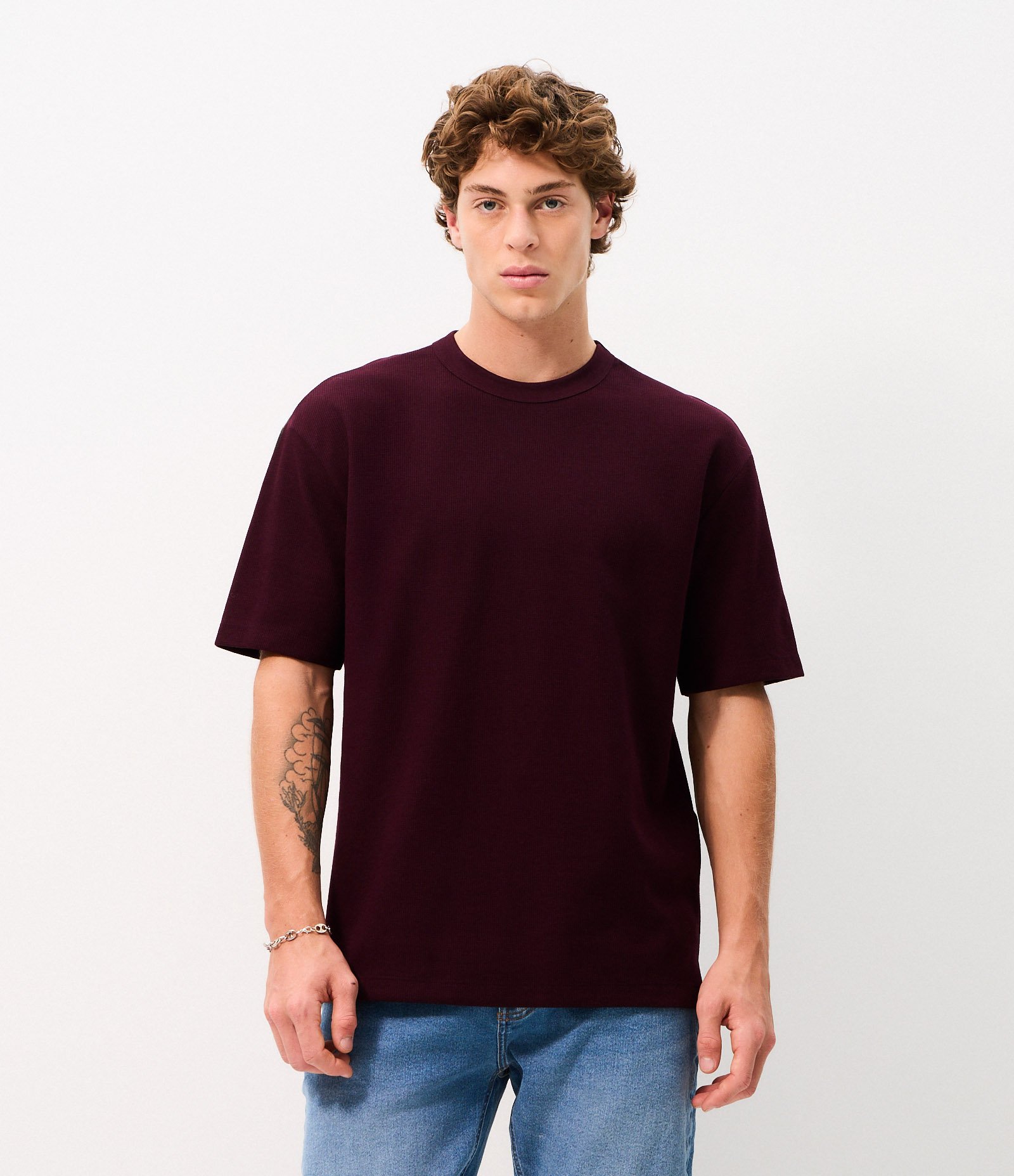 Camiseta Relaxed e Texturizada Mini Waffle Bordô 1