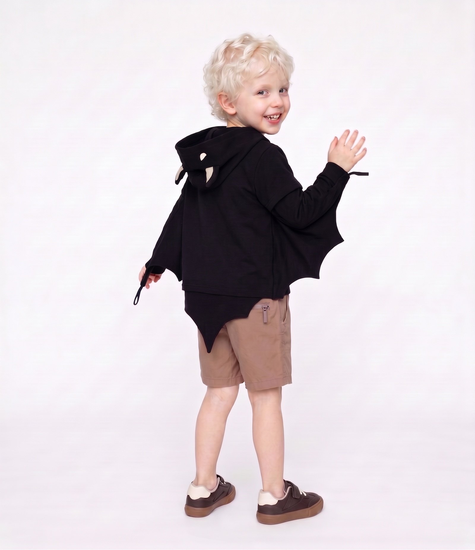 Camiseta Divertida Infantil Em Algodão com Capa Brilha no Escuro - Tam 1 a 6 Anos Preto 3