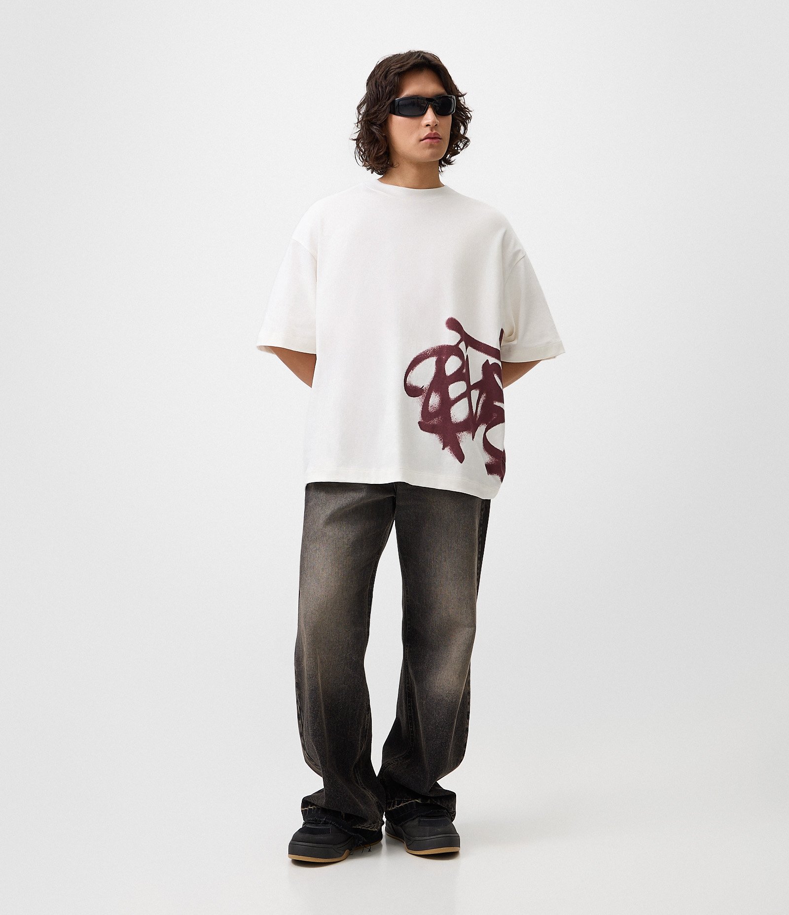 Camiseta Oversized em Algodão com Estampa Localizada Branco 2