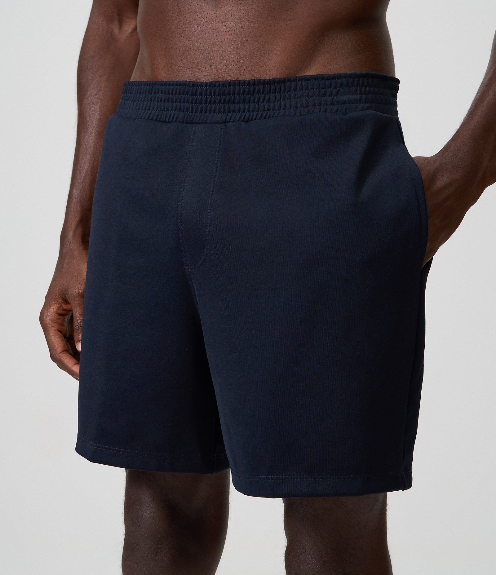 Bermuda Esportiva em Microfibra Mesh com Acabamento Uniforme Azul Marinho 4