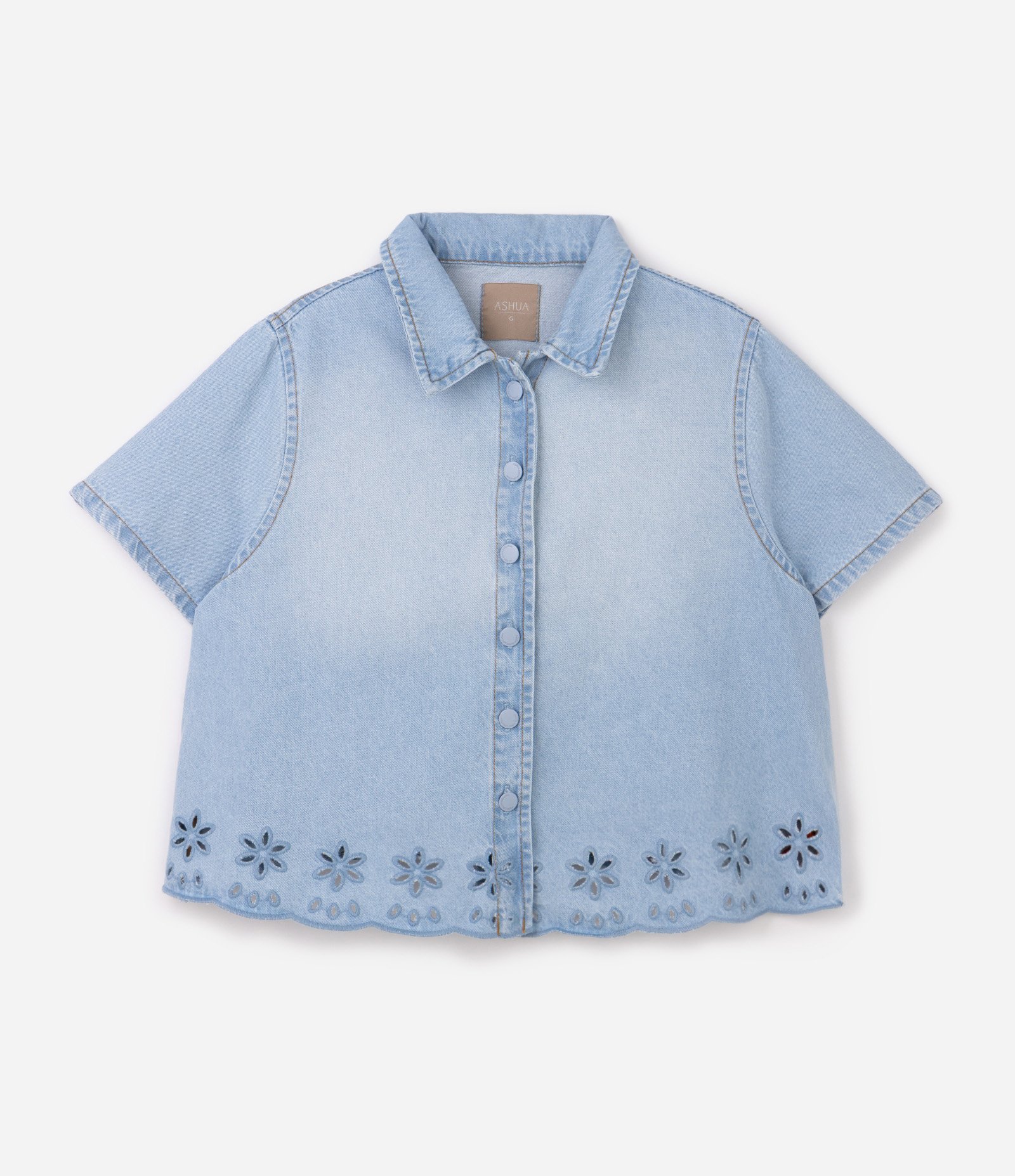 Camisa em Jeans com Bordado Richelieu Curve & Plus Size Azul 5