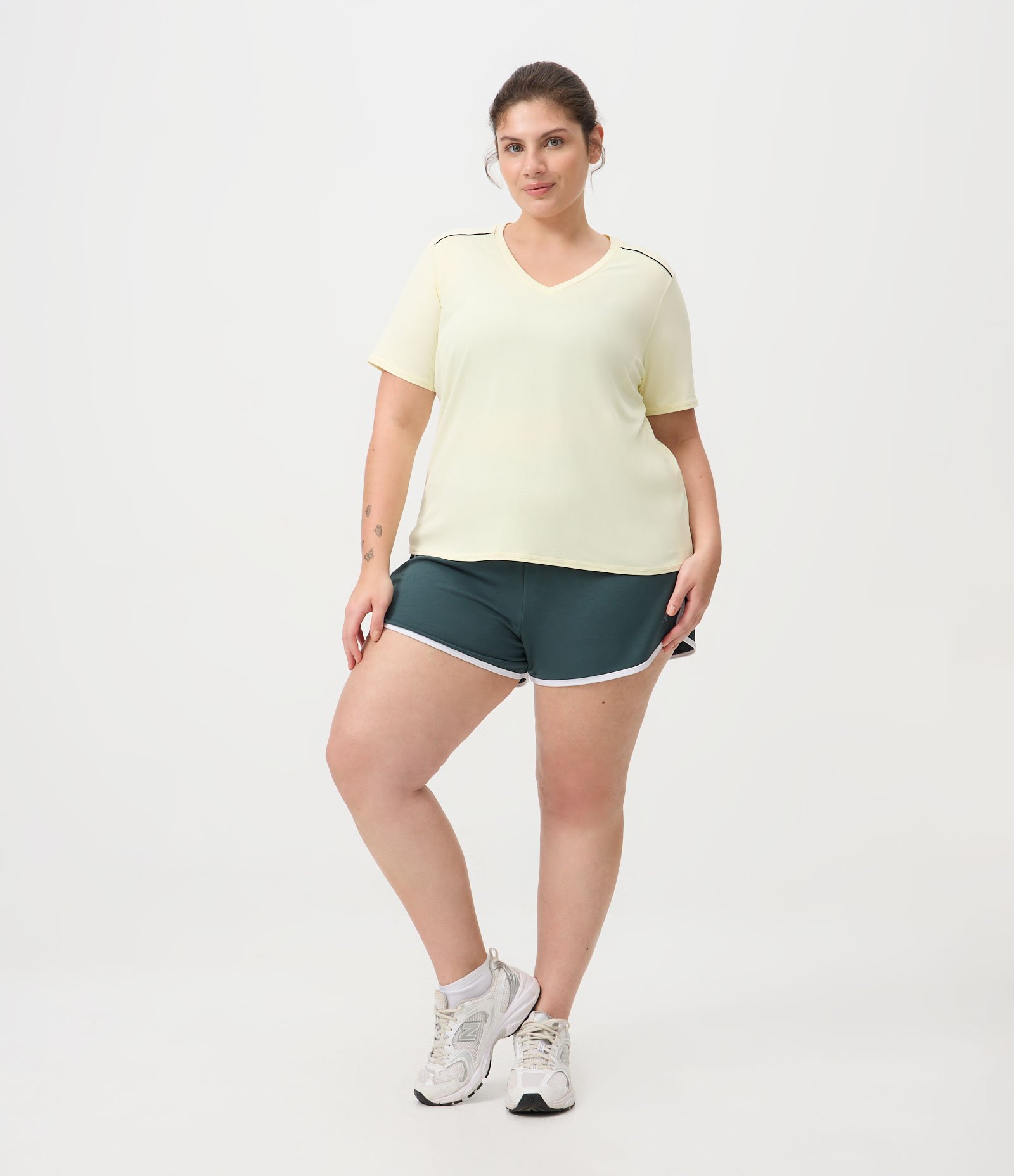 Camiseta Esportiva Dry em Poliamida Curve & Plus Size Amarelo 2