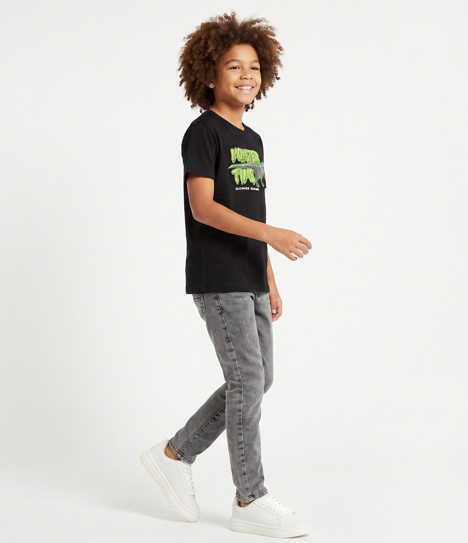 Camiseta Infantil com Estampa Dinossauro Brilha No Escuro - Tam 5 a 14 Anos Preto 3