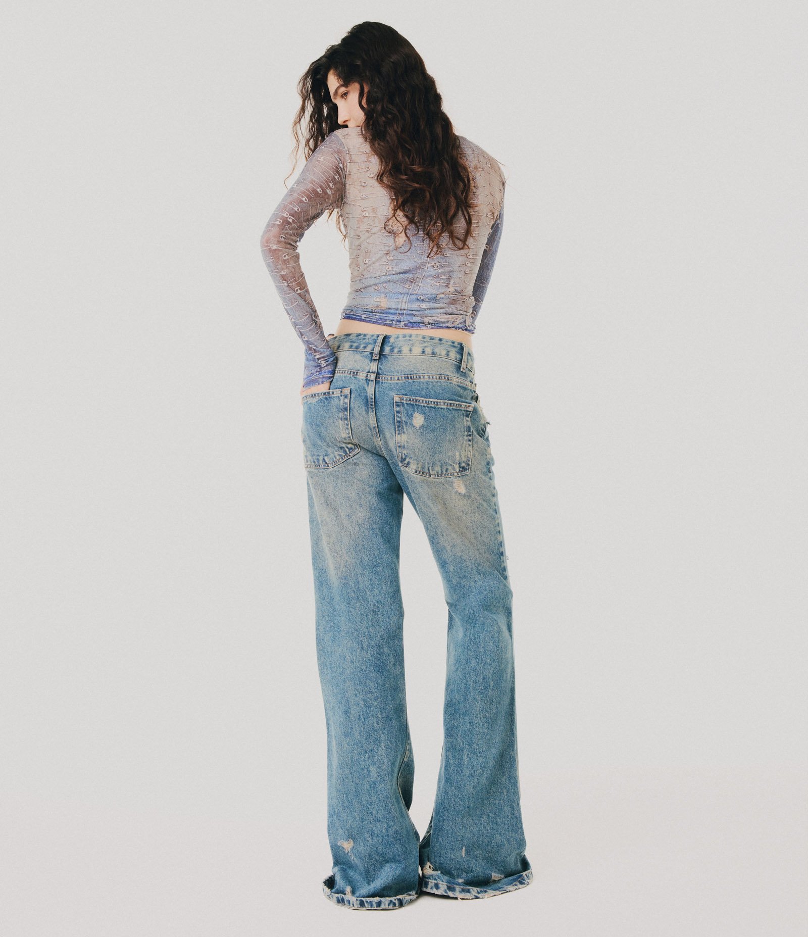Calça Wide Flare Jeans Dirty com Efeito Destroyed Azul Escuro 3