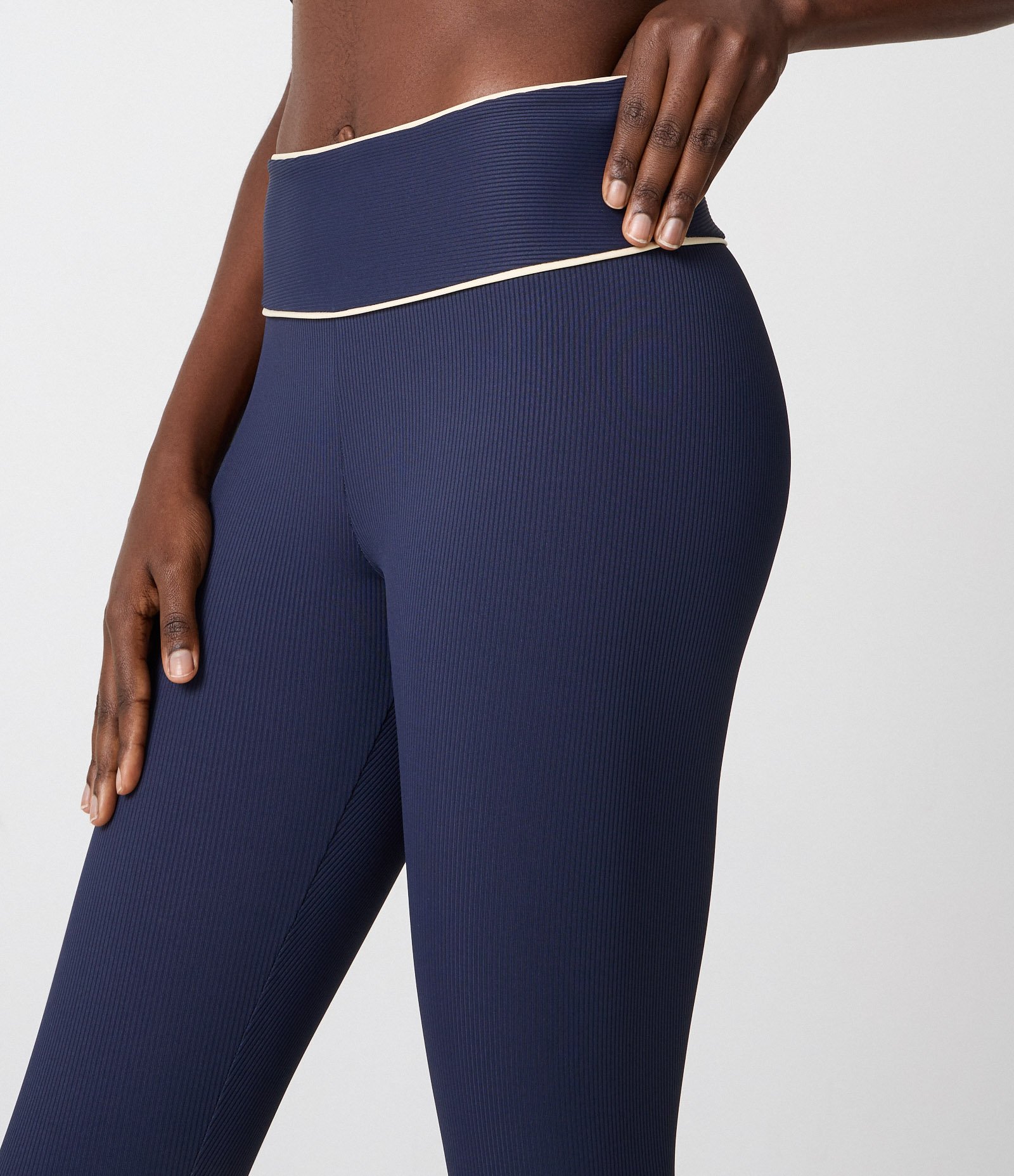 Calça Legging Esportiva Canelada com Friso Contrastante Azul 4