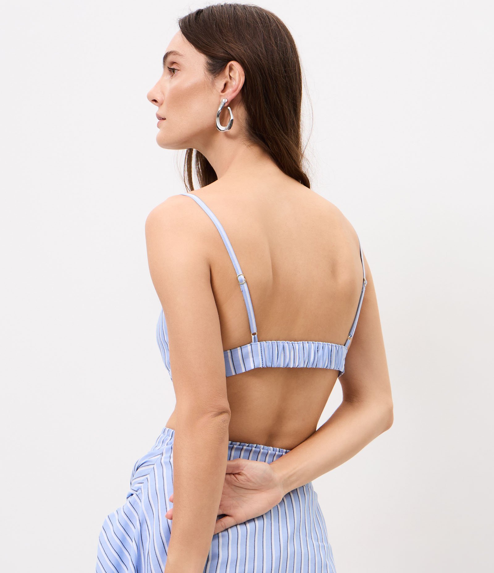Blusa Cropped em Tricoline Listrada com Alças Finas Azul 4