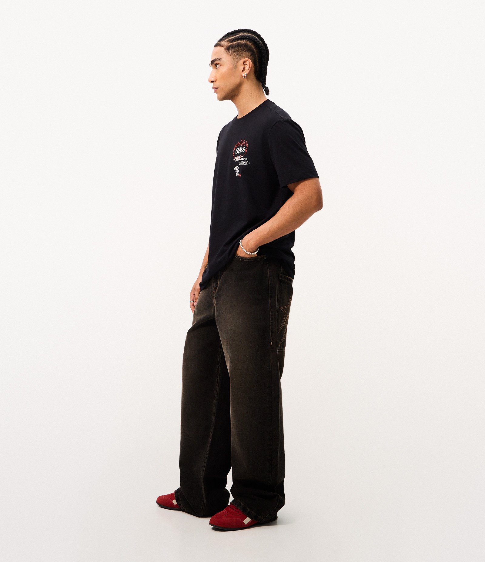 Camiseta Comfort em Algodão com Estampa Chaos Rabiscos Preto 2