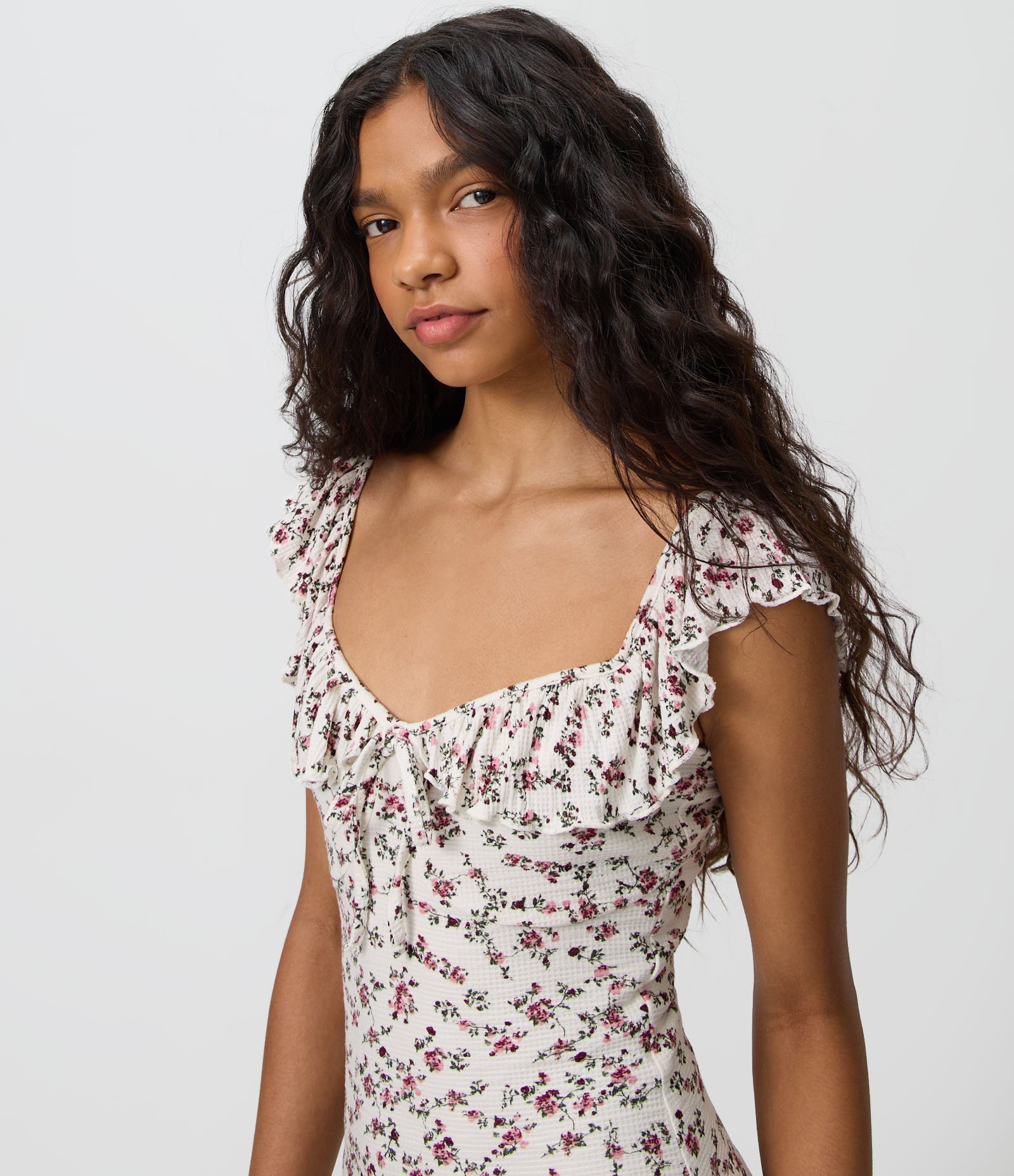 Vestido Midi Floral em Waffle com Babado no Decote Branco 2