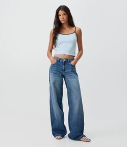 Calça Wide em Jeans com Cintura Baixa e Bolsos