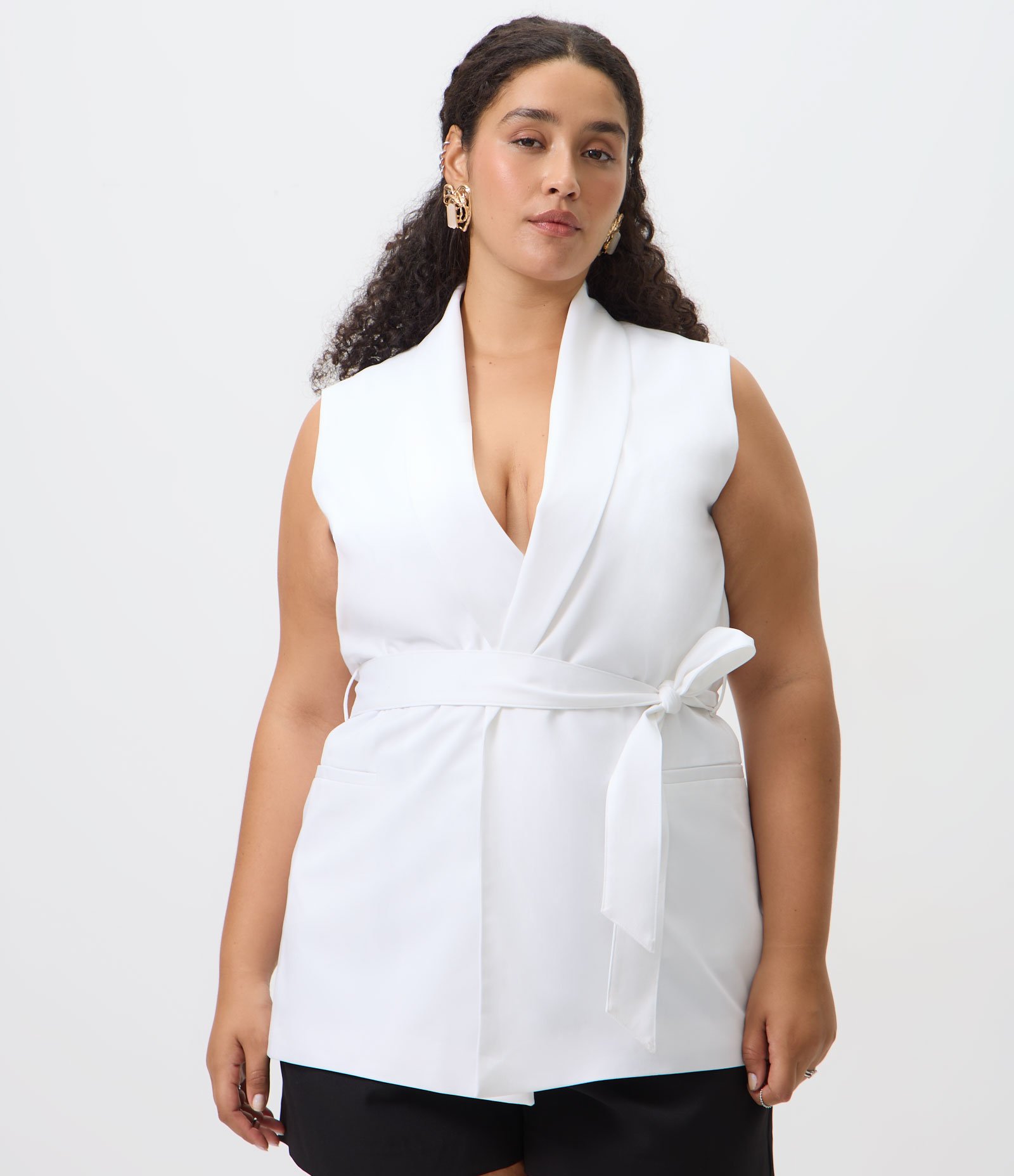 Colete Alongado Alfaiatado com Amarração Curve & Plus Size Branco 1