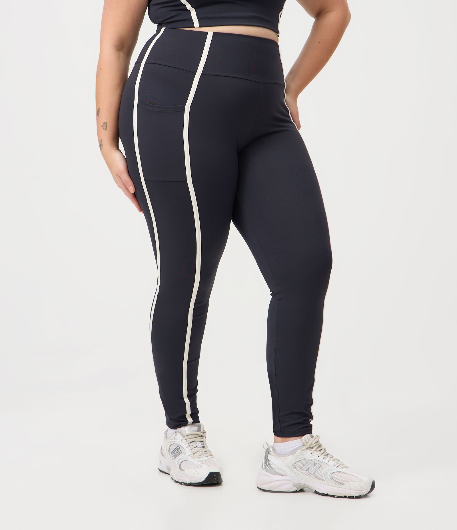 Calça Legging em Poliamida Dry com Viés Frontal Curve & Plus Size Preto 2