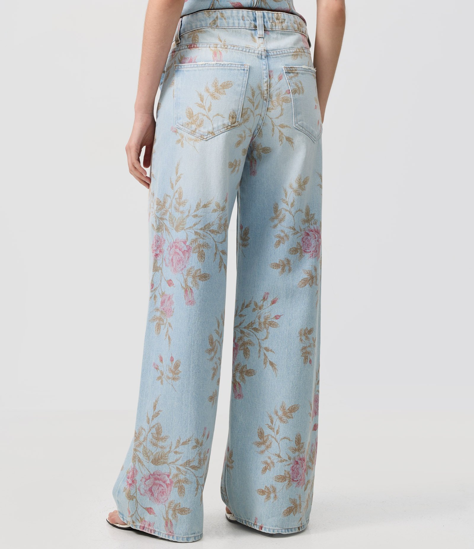 Calça Wide em Jeans com Estampa Floral Azul 4