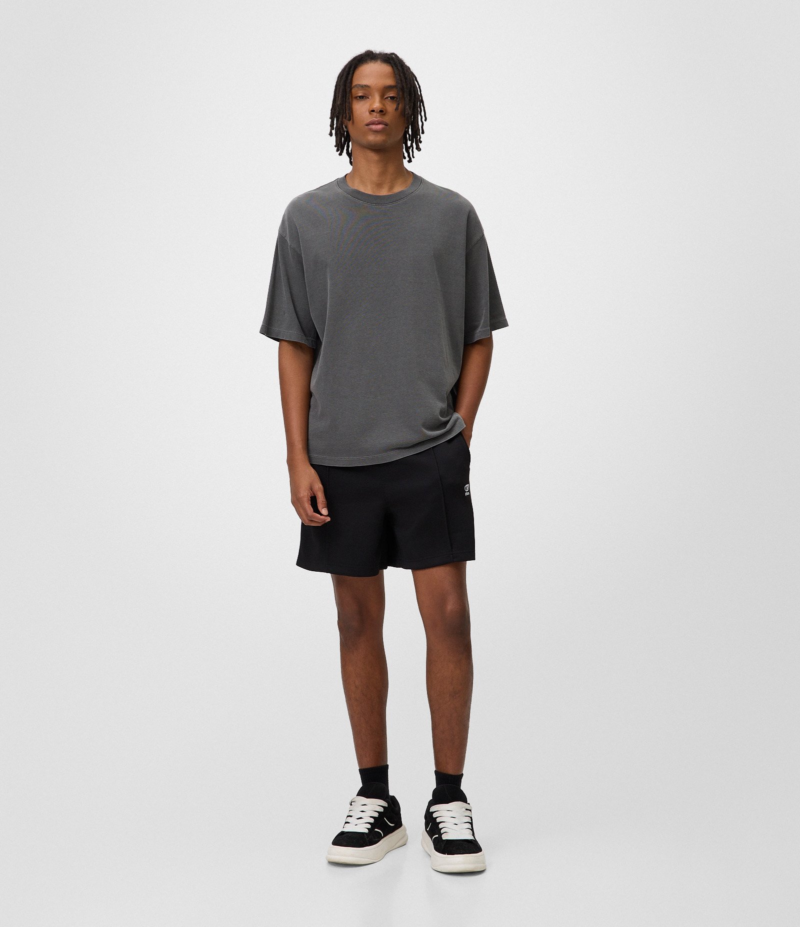 Camiseta Boxy em Algodão Básica Preto 2