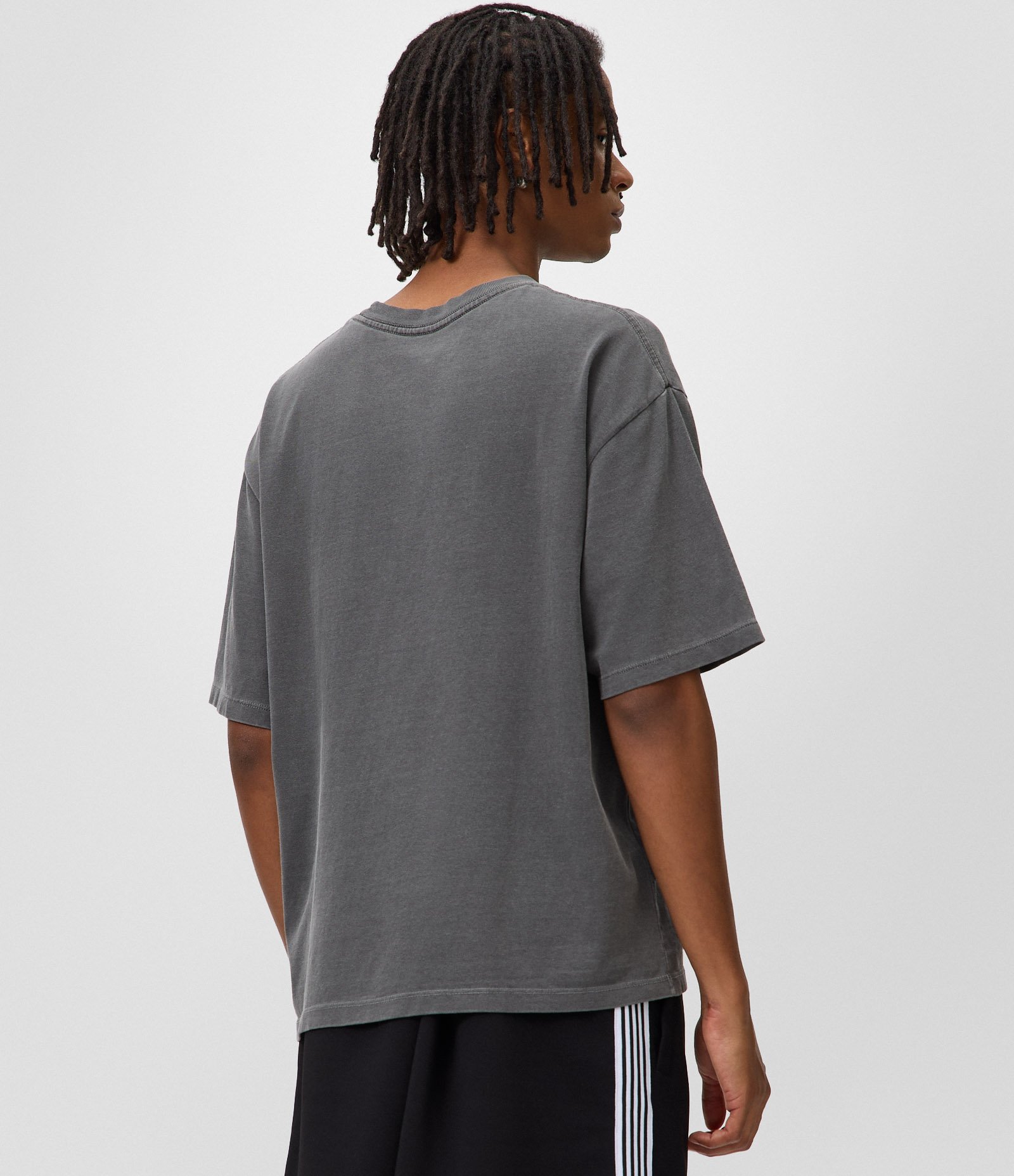Camiseta Boxy em Algodão Básica Preto 3