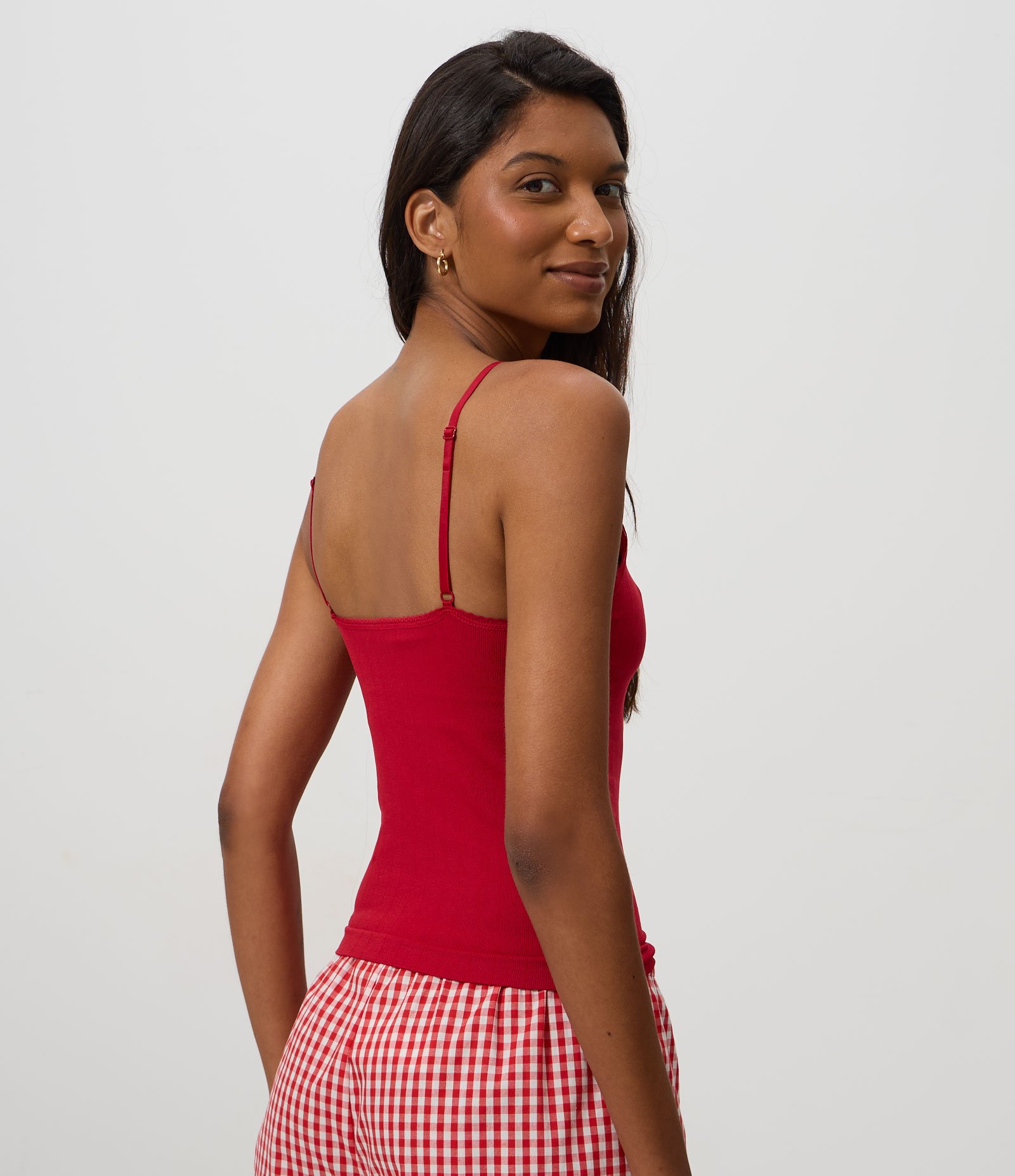 Blusa de Pijama em Viscose Seamless com Busto Duplo e Alças Finas Vermelho 4
