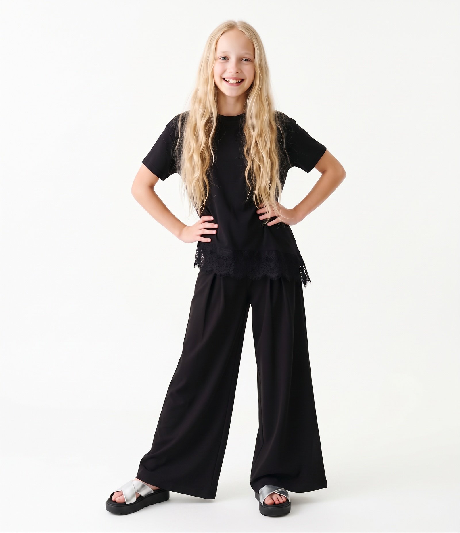 Camiseta Infantil Em Algodão Assimétrica Com Renda Na Barra - Tam 5 a 16 Anos Preto 1