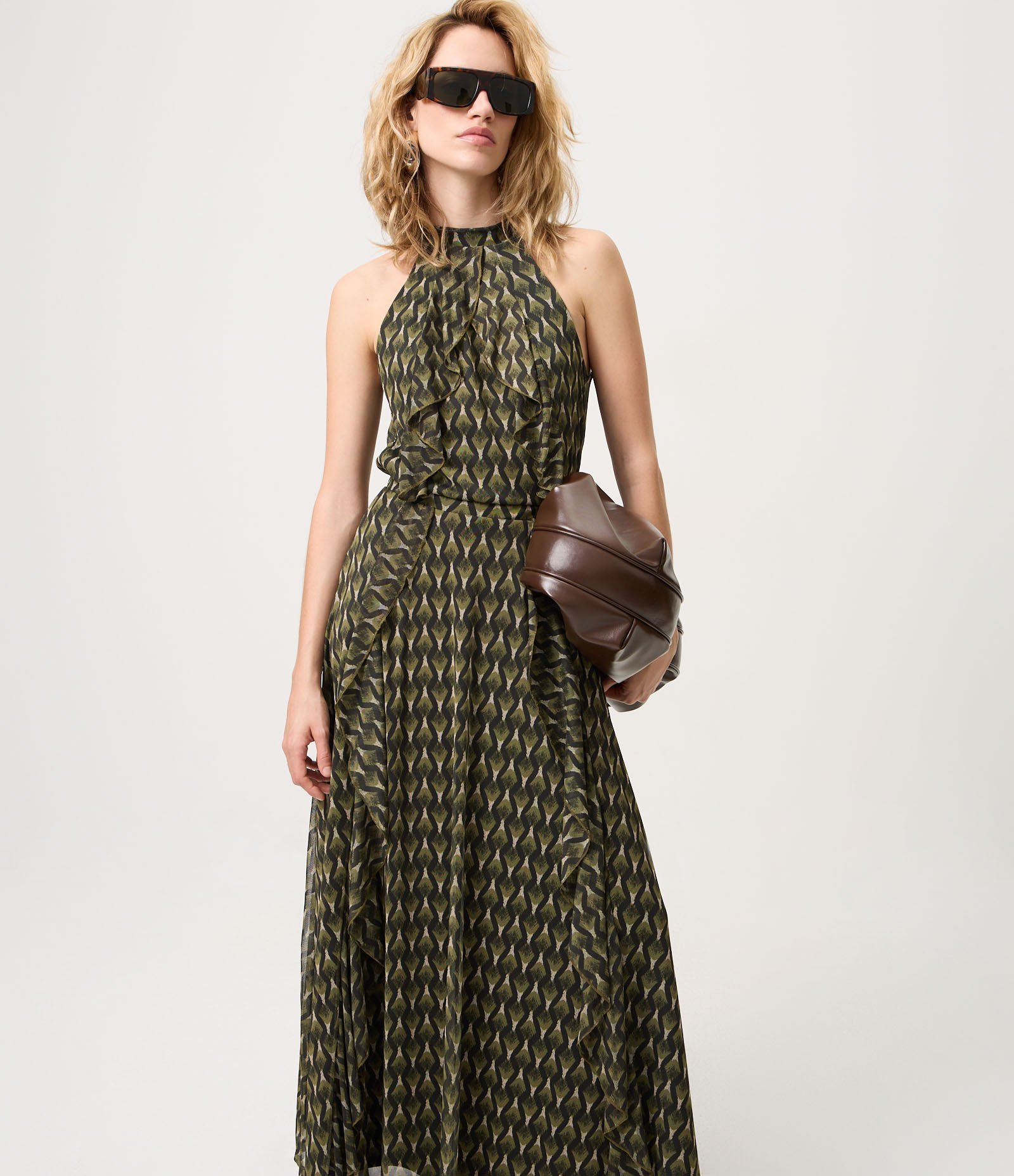 Vestido Longo em Tule com Estampa Geométrica e Babados Verde Escuro 1