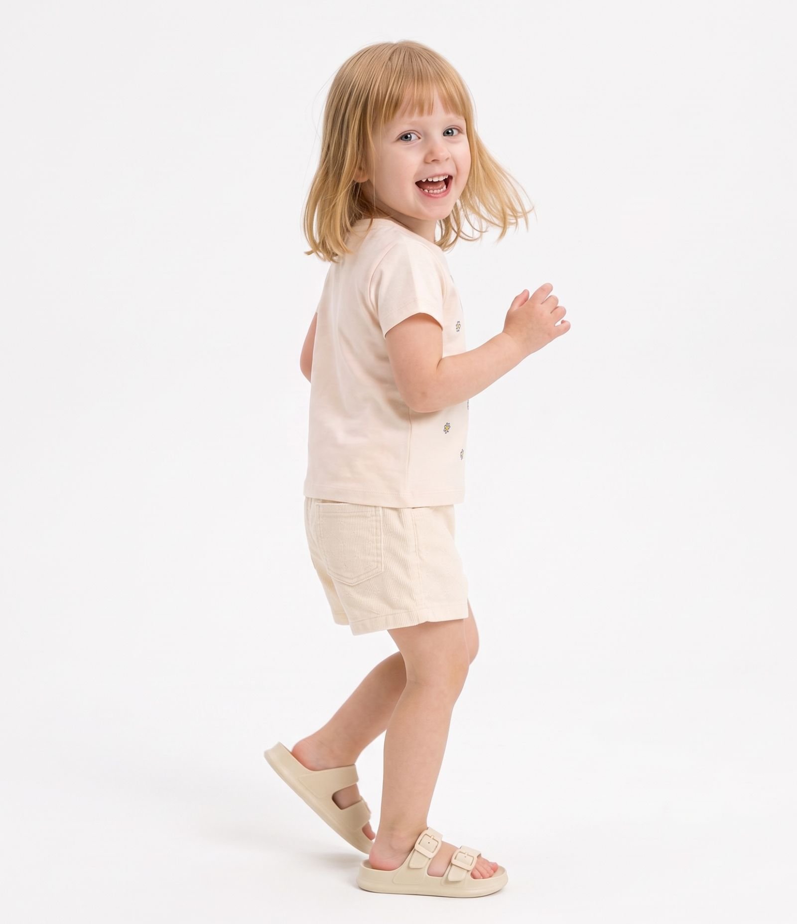 Camiseta Infantil Em Algodão Com Florzinnhas - Tam 1 a 6 Anos Bege 2